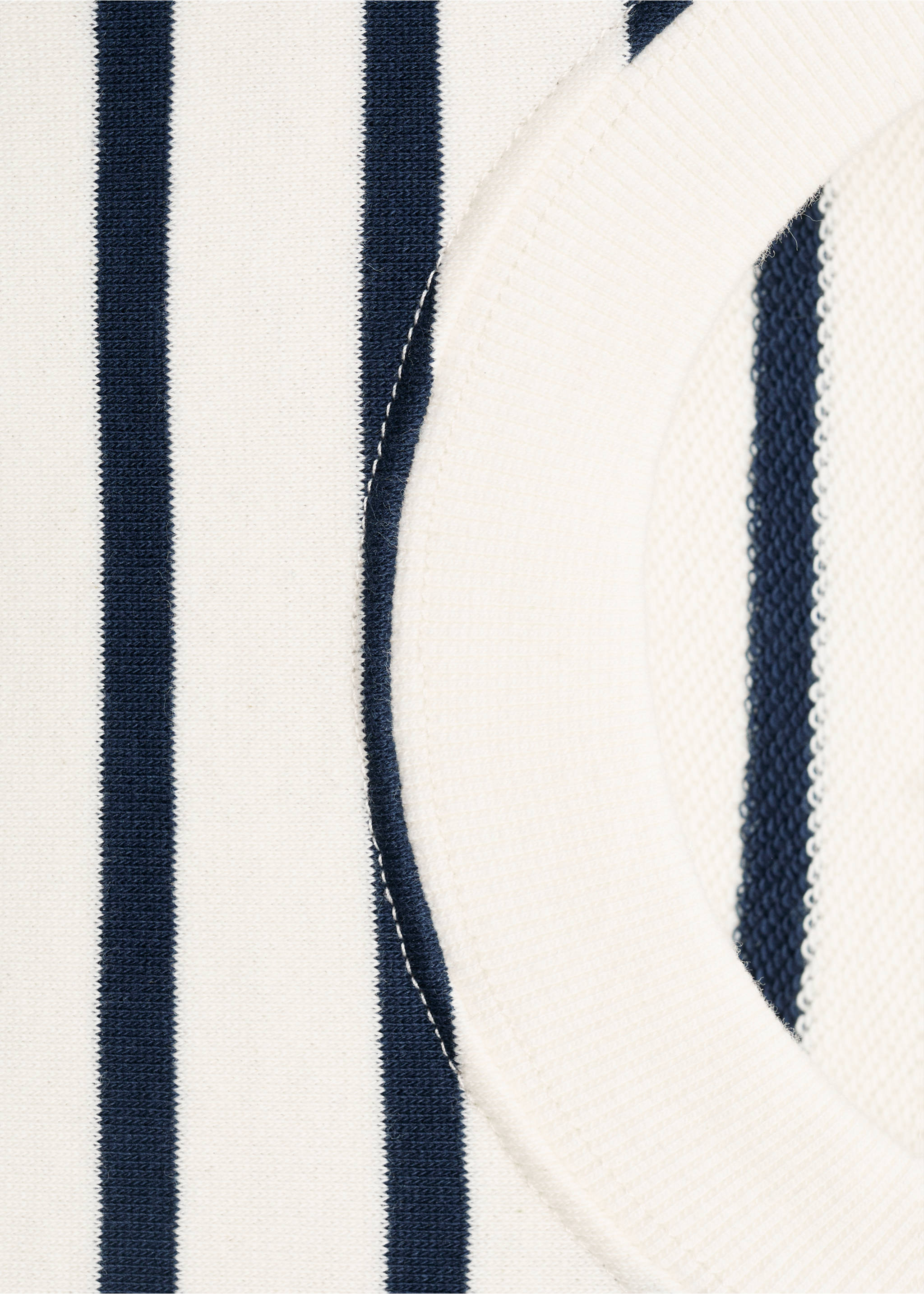 Contrast striped sweatshirt - Details of the article 8, Off White. Ref: 17075792-00.