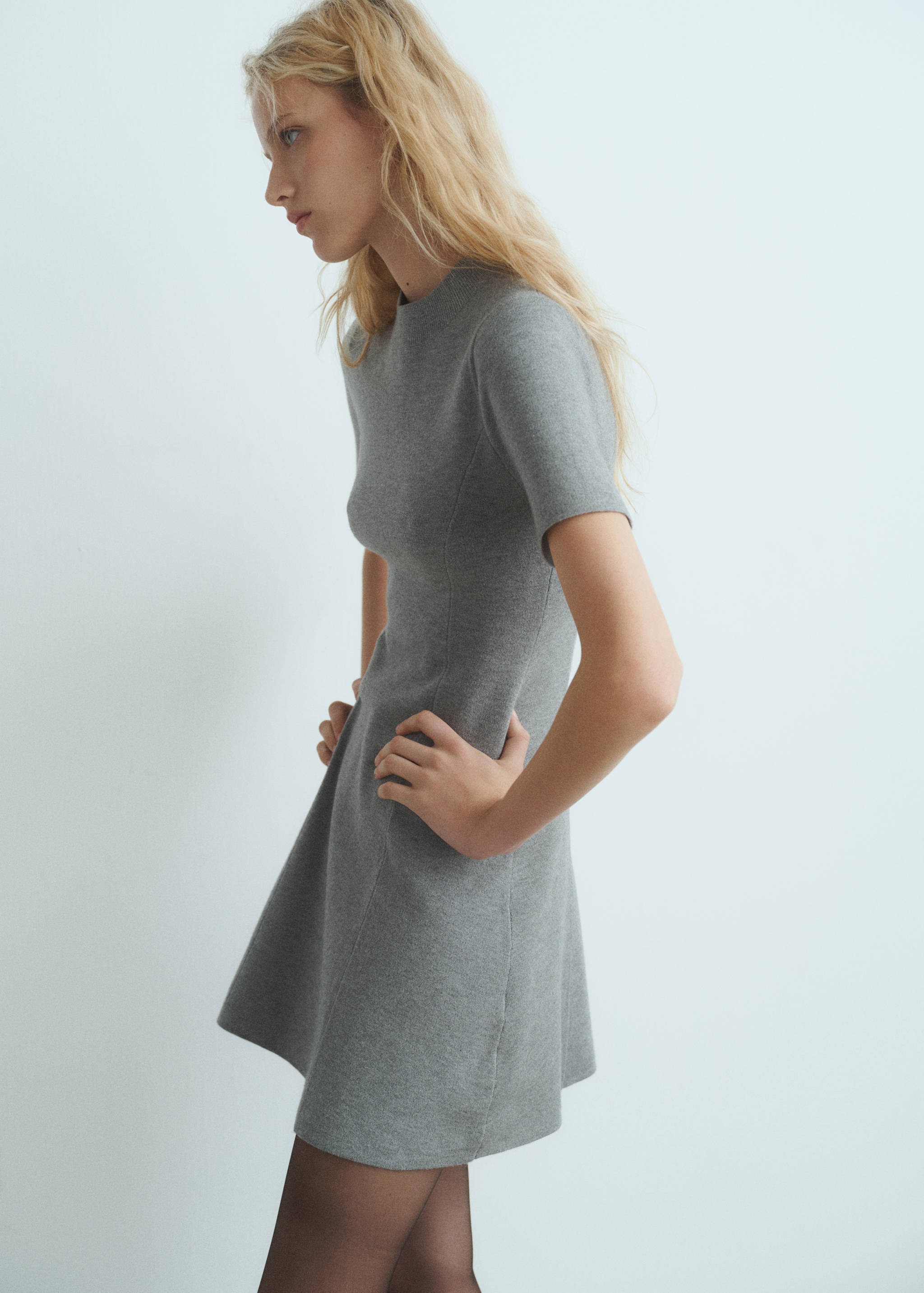 Feinstrick-A-Linien-Kleid - Mittlere Ansicht