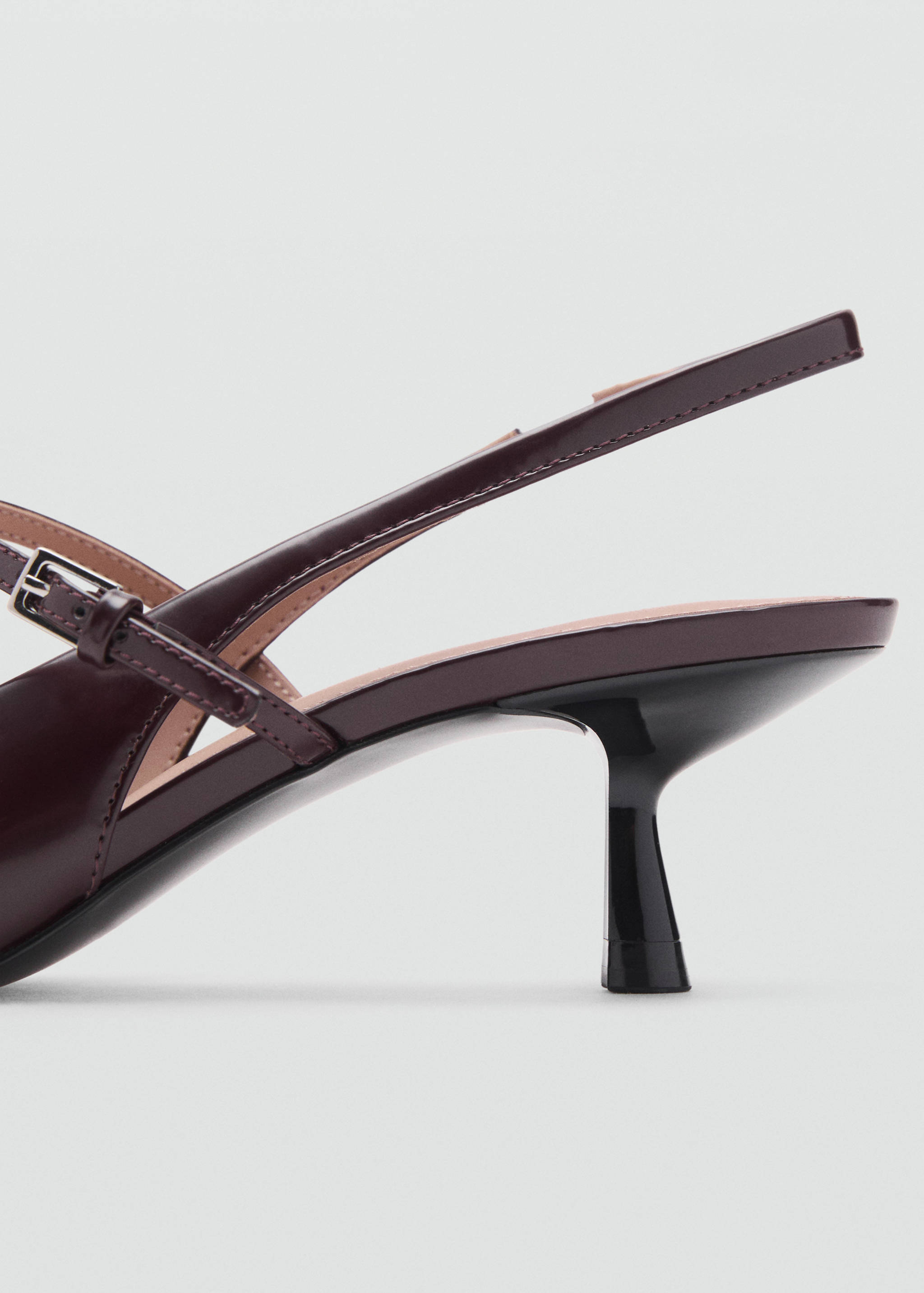Chaussures vernies talon kitten heel - Détail de l'article 1