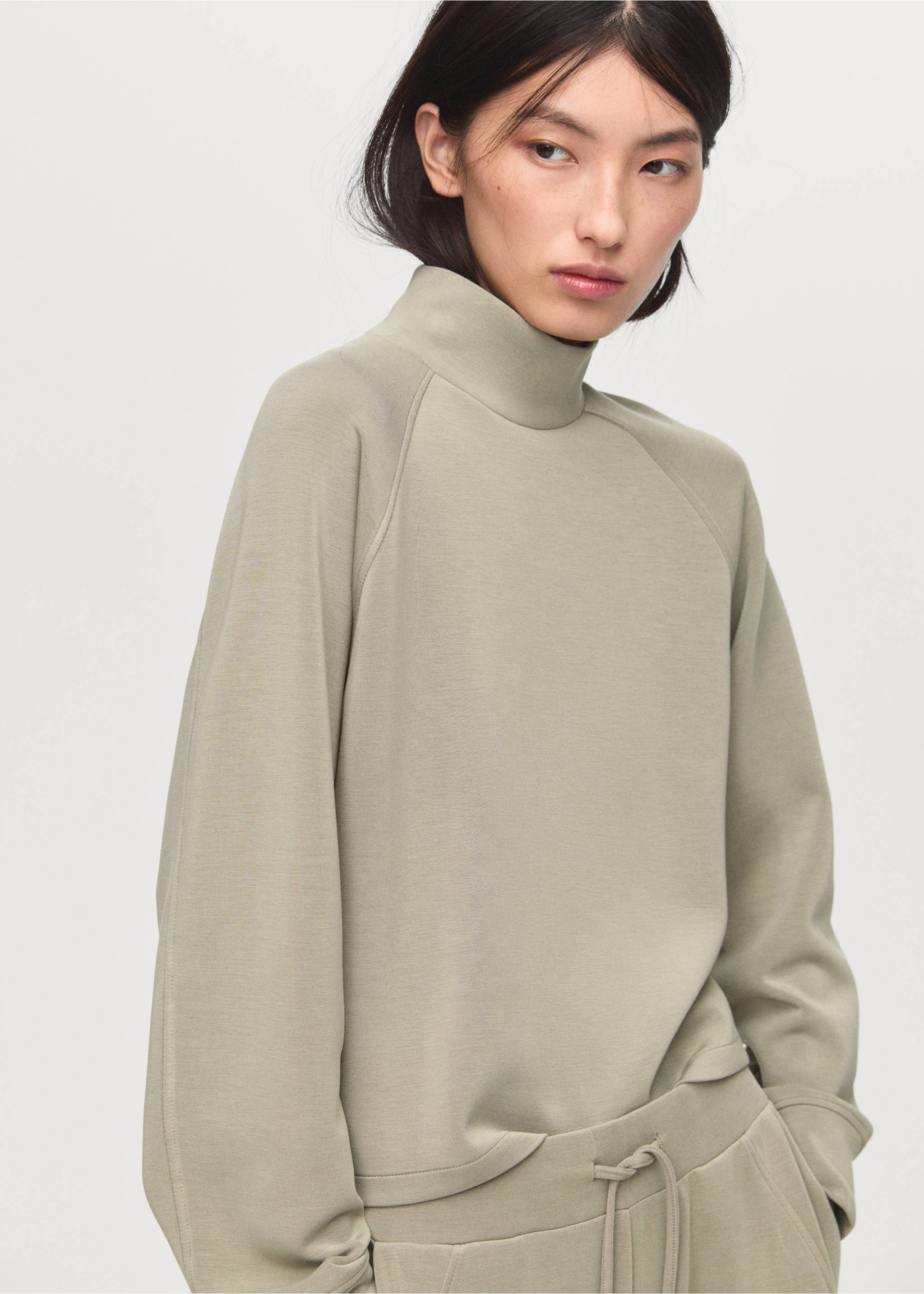 Sweat-shirt col montant - Plan moyen, Kaki. Ref: 17075812-00.