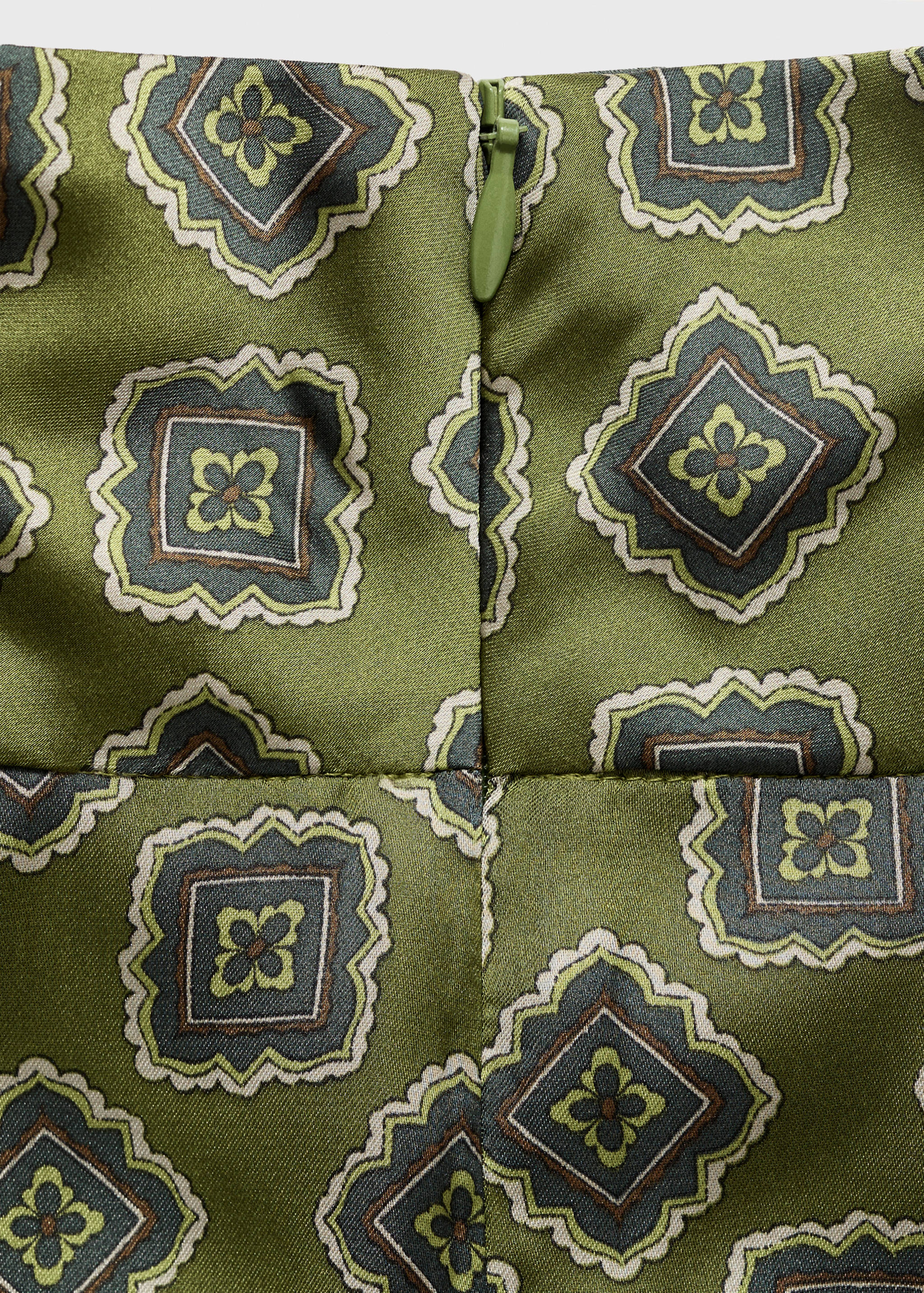 Satin blouse with geometric pattern - Details of the article 8