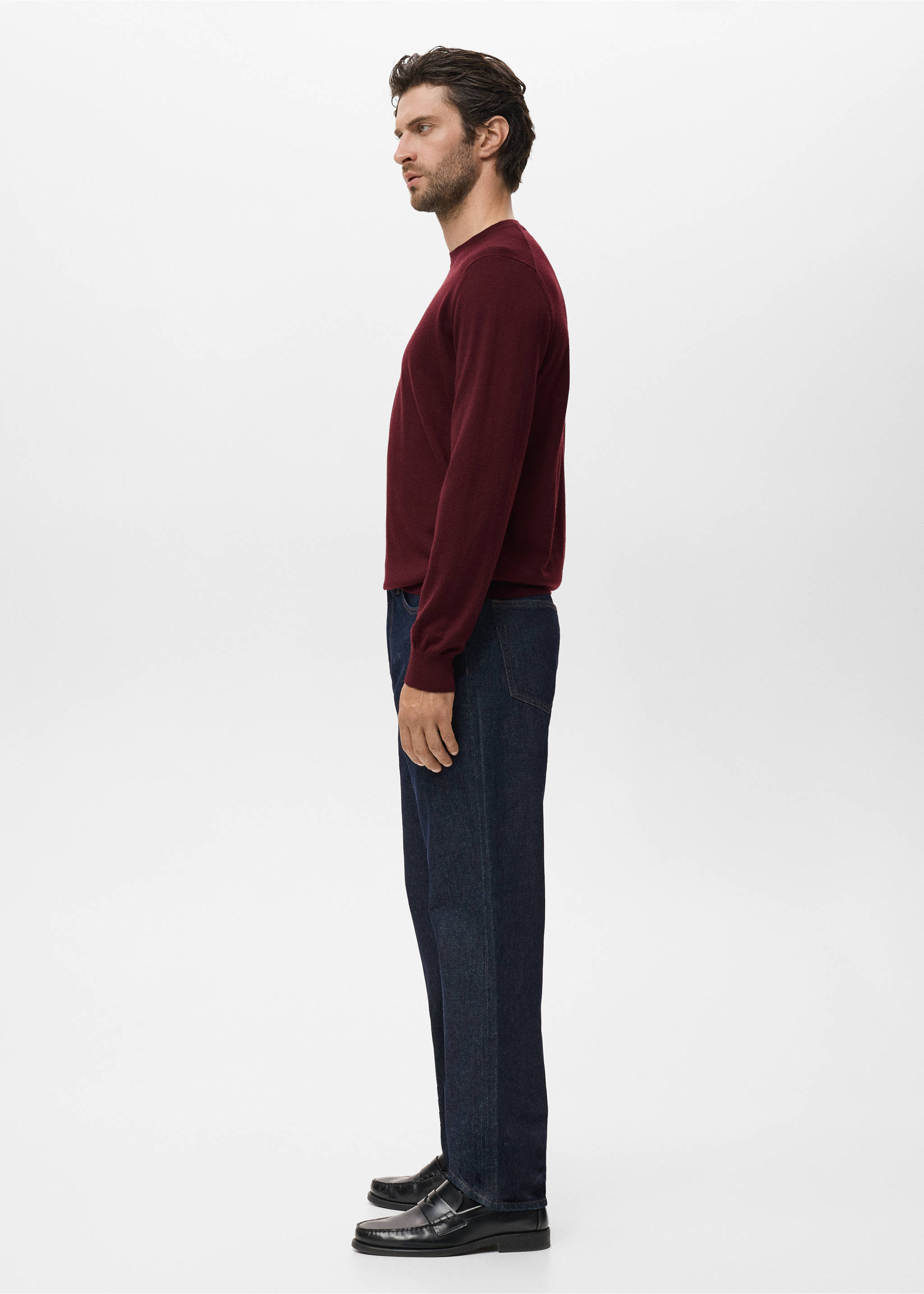 100% merino wool crew neck sweater - Details of the article 2, Wine. Ref: 17075970-00.