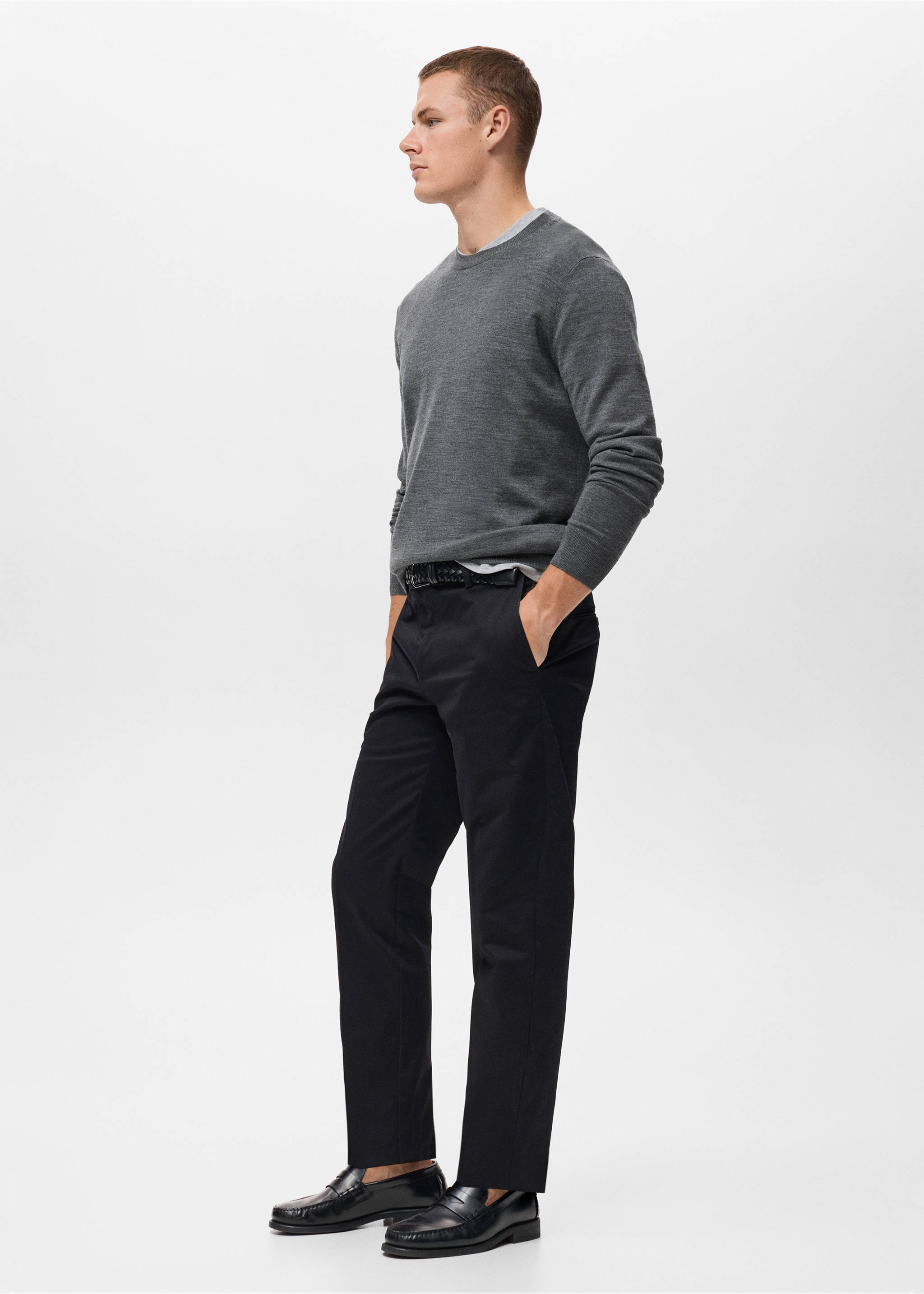 100% merino wool crew neck sweater - Details of the article 2, Medium Heather Grey. Ref: 17075970-00.
