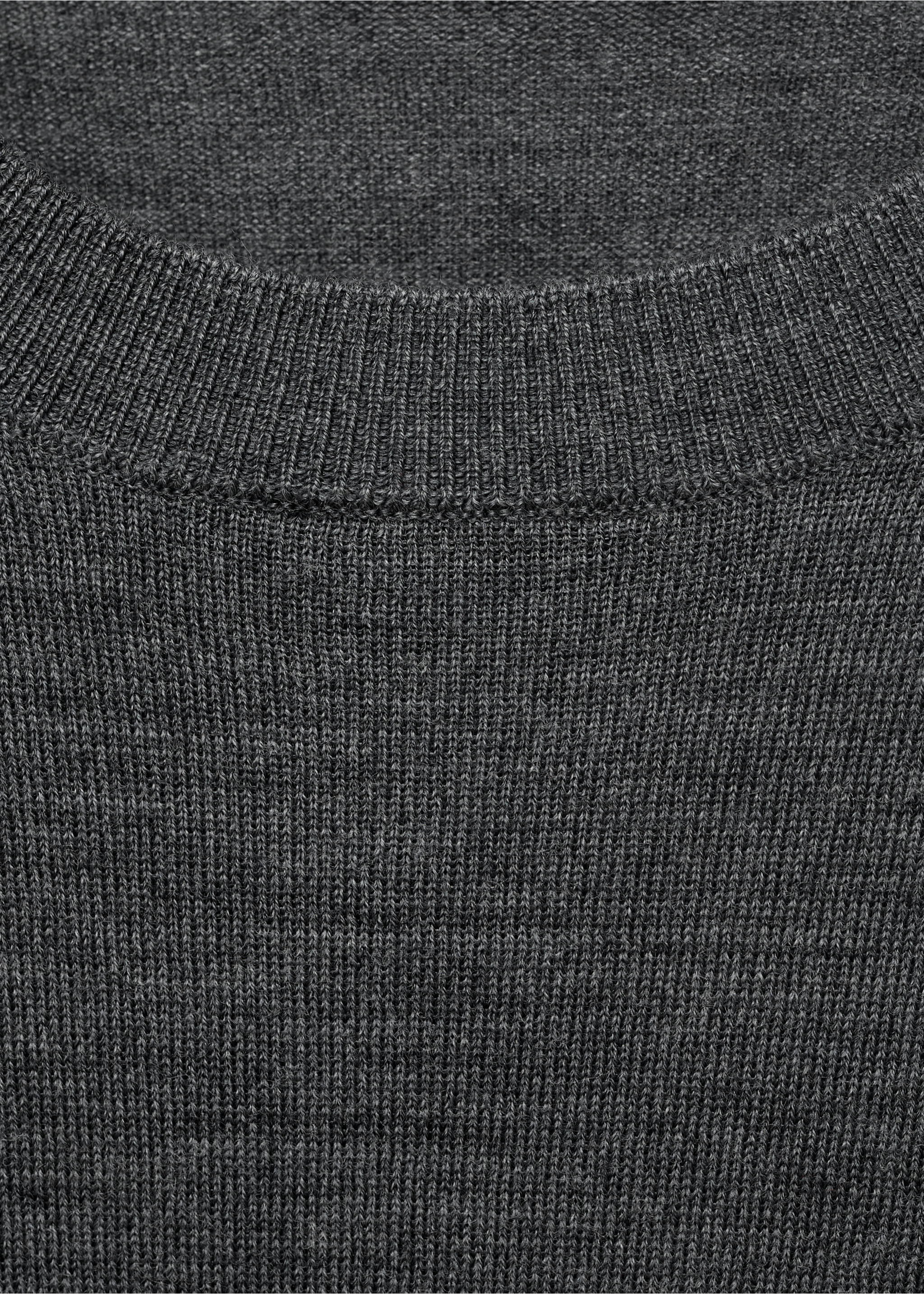 100% merino wool crew neck sweater - Details of the article 8, Medium Heather Grey. Ref: 17075970-00.