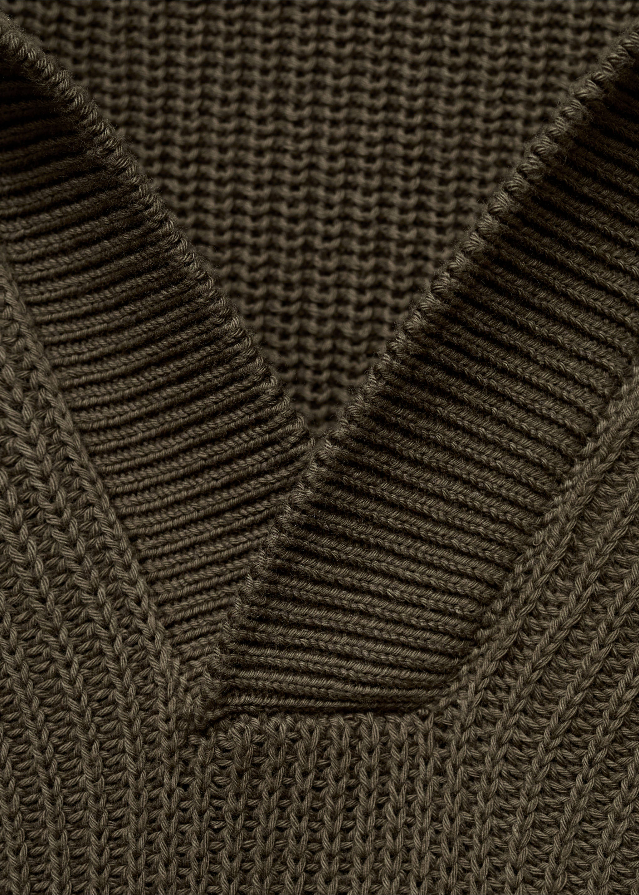 Structured cotton polo sweater - Details of the article 8, Olive Green. Ref: 17075972-00.