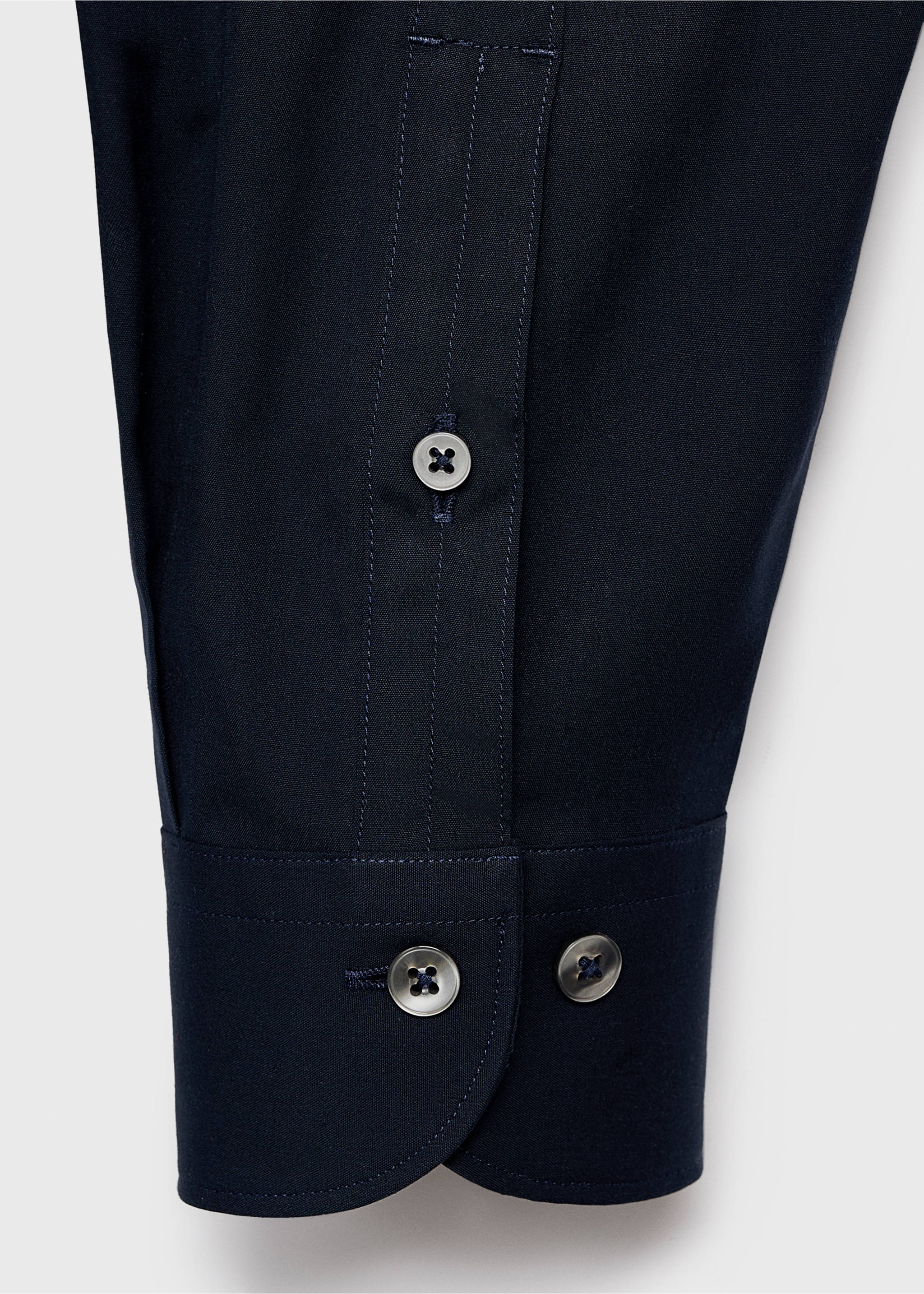 Chemise 100 % coton slim-fit - Détail de l'article 0, Bleu marine. Ref: 17075979-00.