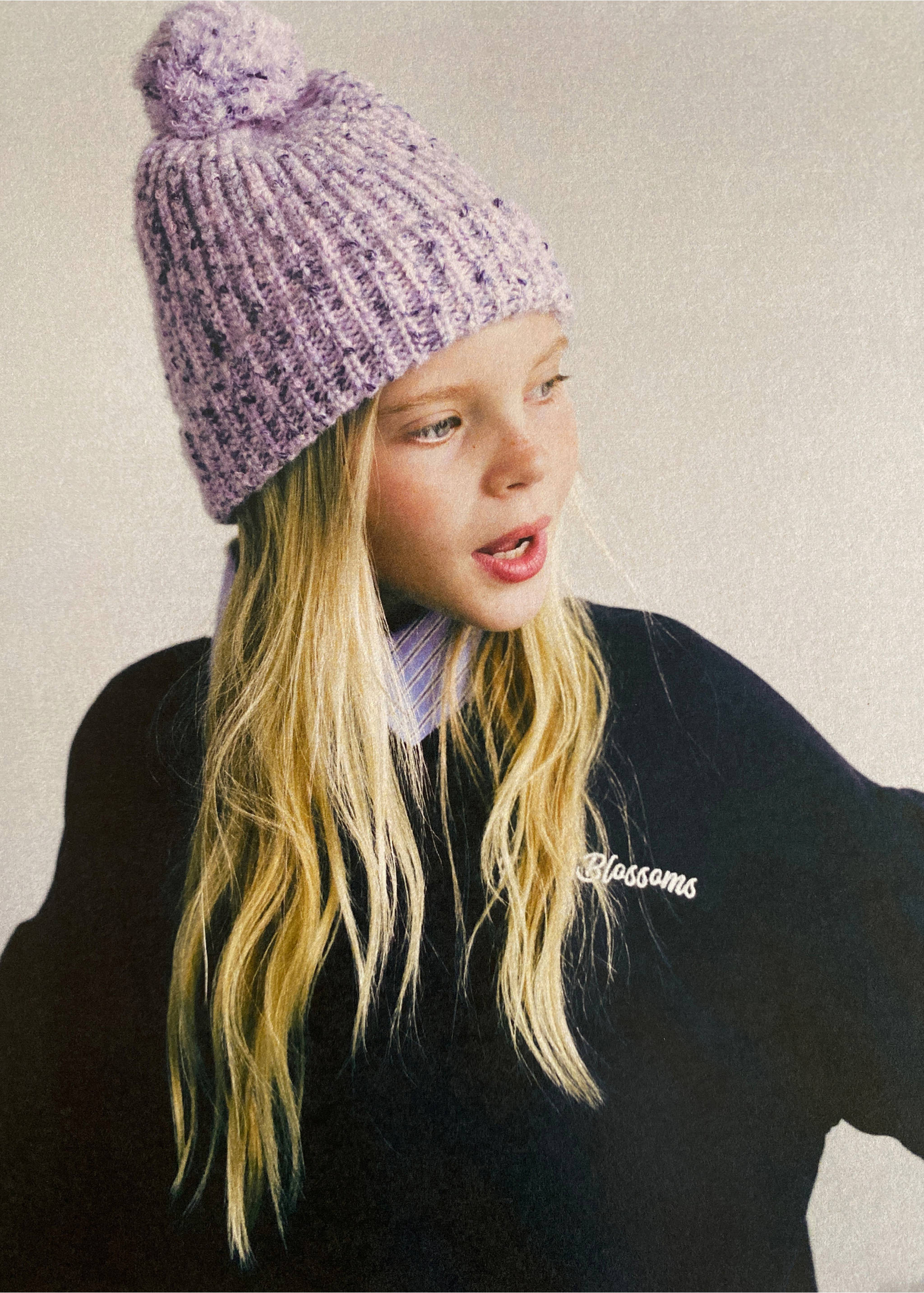 Mottled bobble hat - Details of the article 9, Lilac. Ref: 17075980-00.