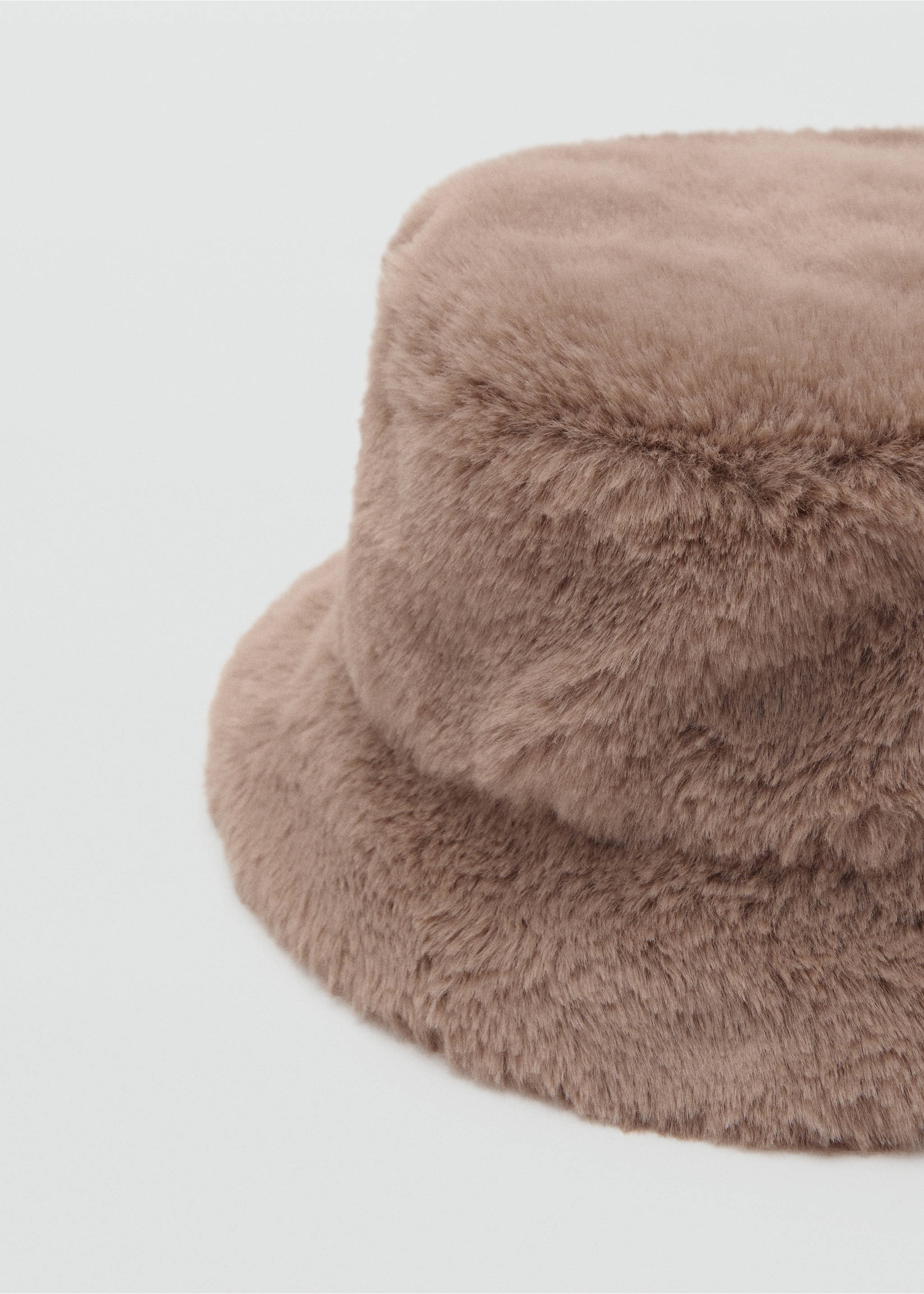 Fur-effect hat - Medium plane, Brown. Ref: 17075993-00.