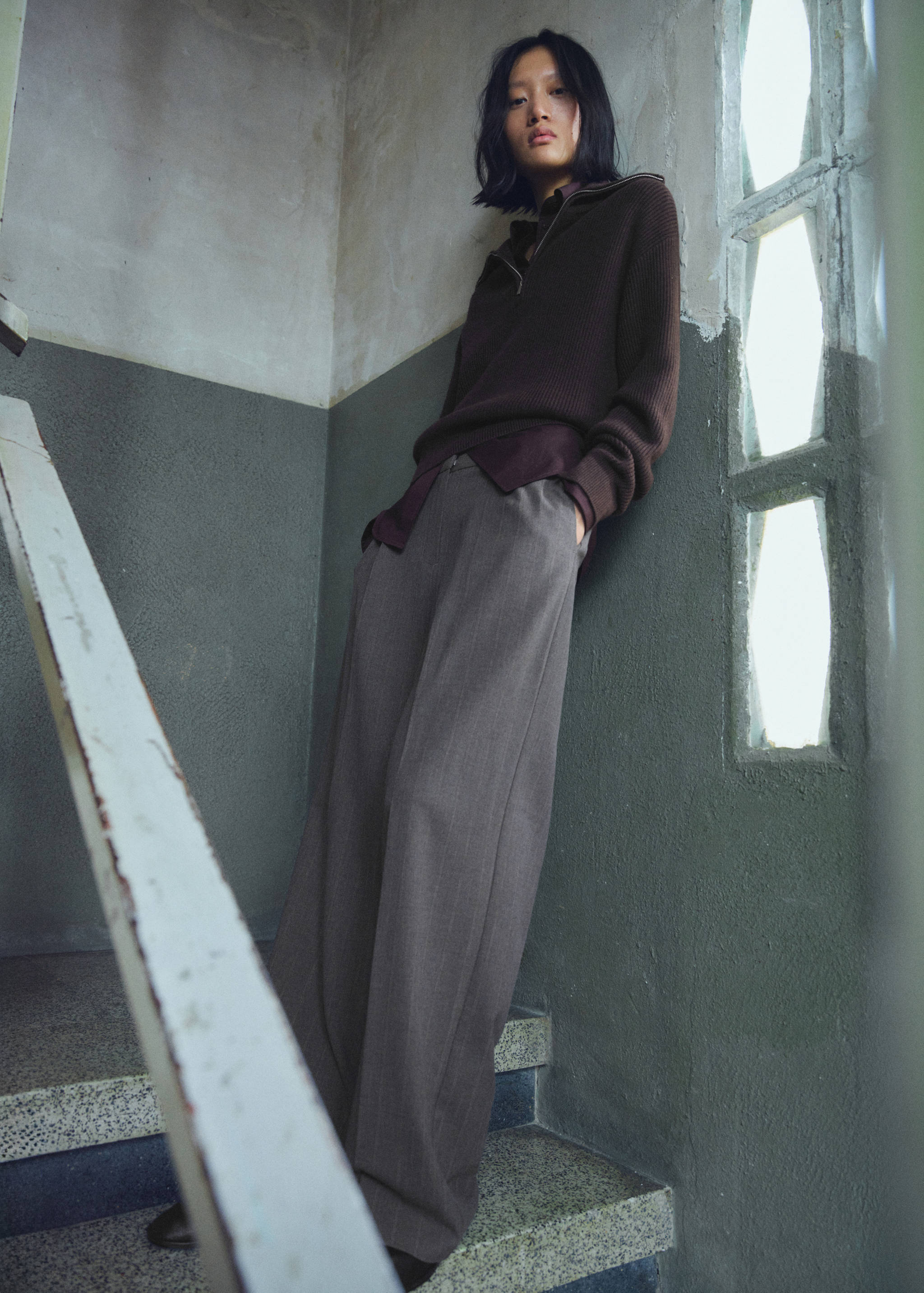 Pleated wide leg trousers - Details of the article 1