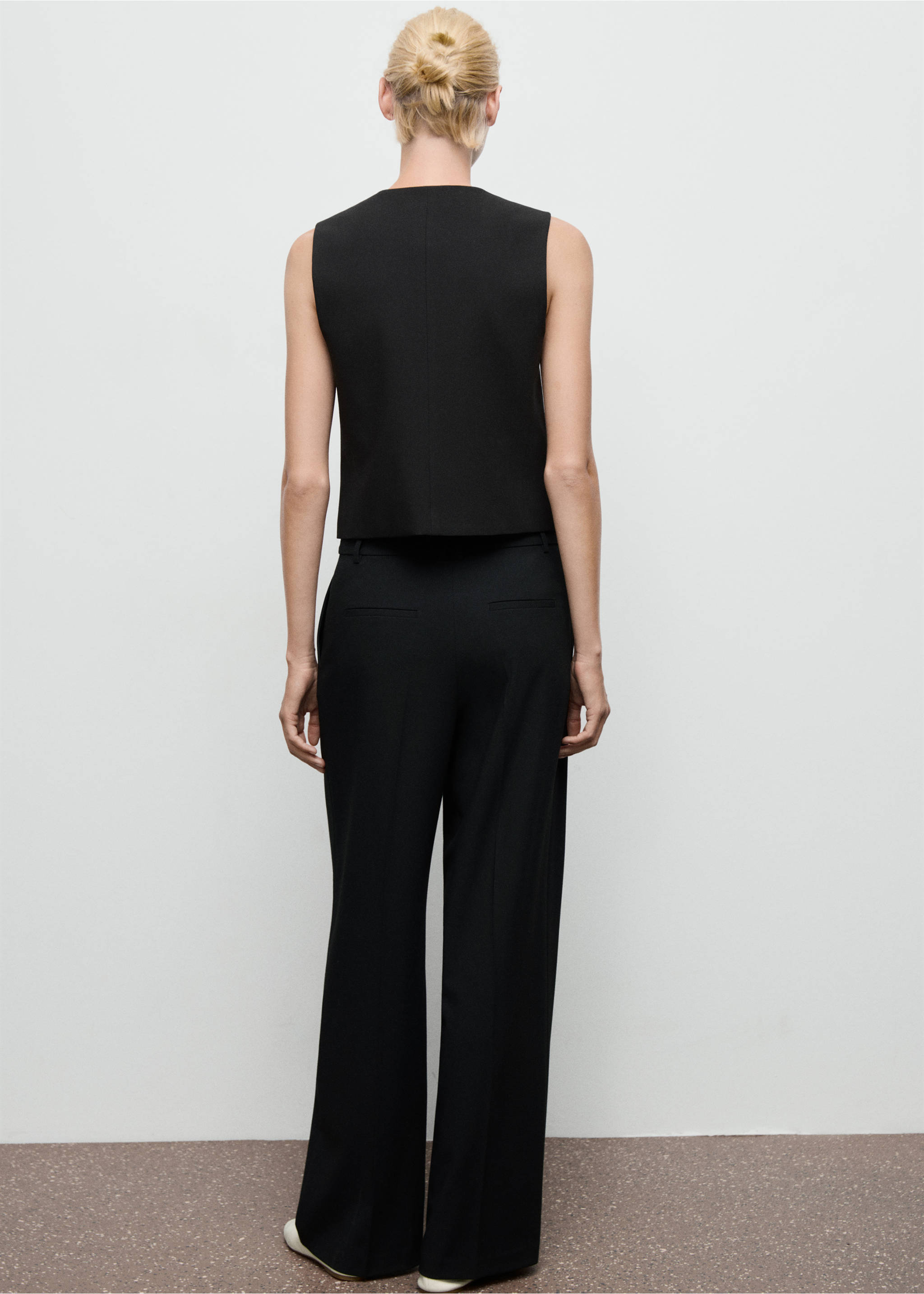 Pleated wide leg trousers - Reverse of the article, Black. Ref: 17076349-00.