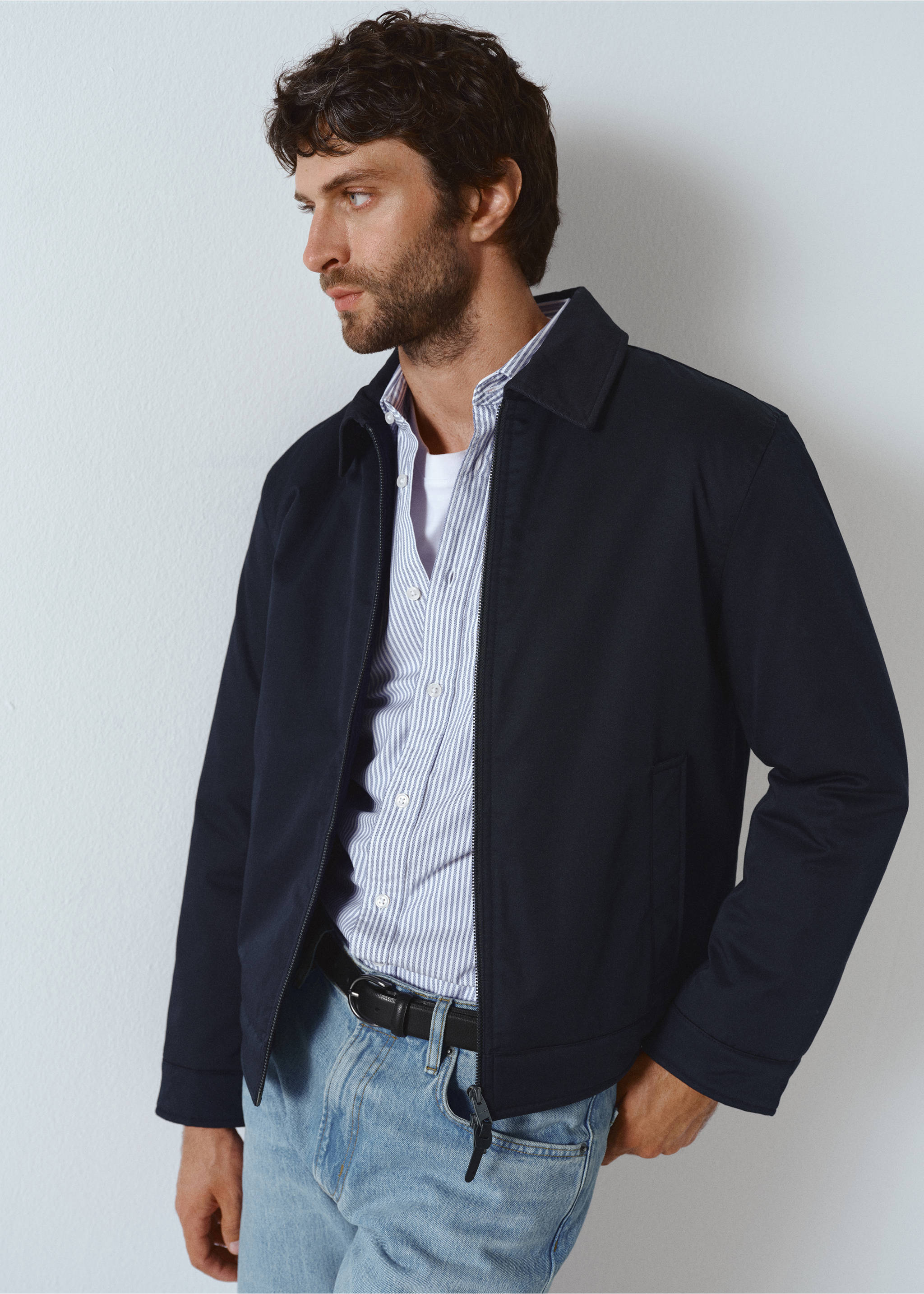 Quilted water repellent jacket - Details of the article 3, Navy. Ref: 17076720-00.
