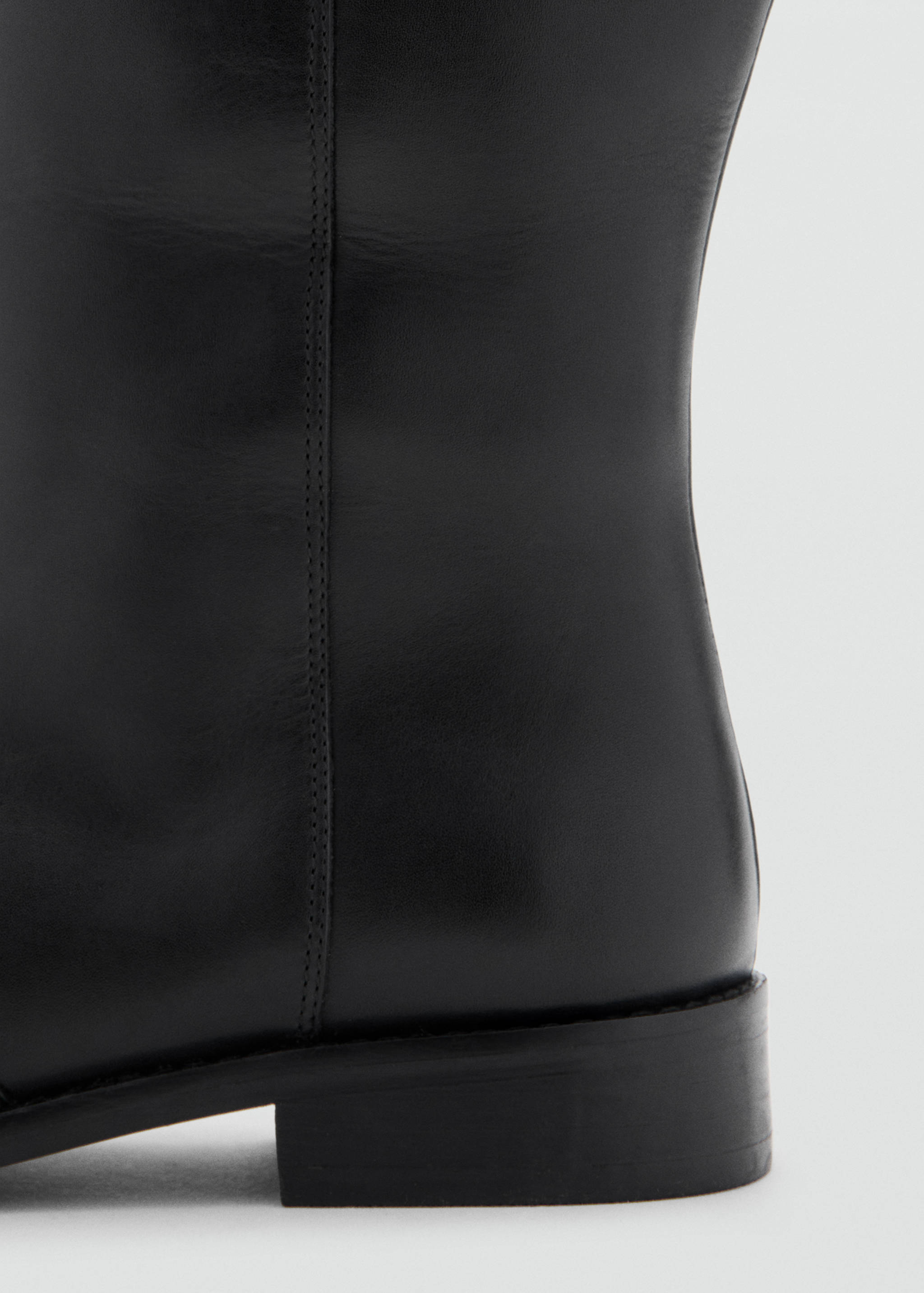 Suede high boots - Details of the article 1