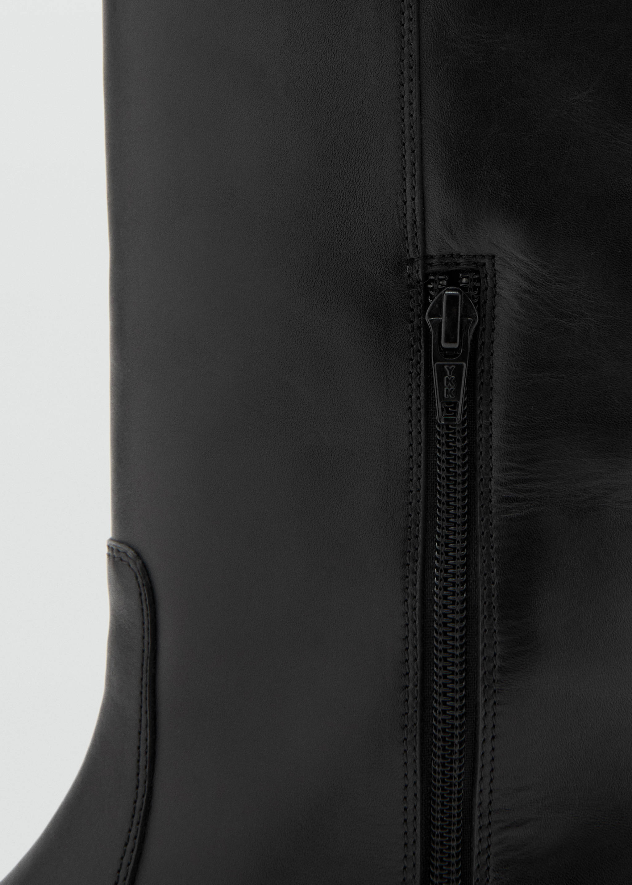 Suede high boots - Details of the article 3