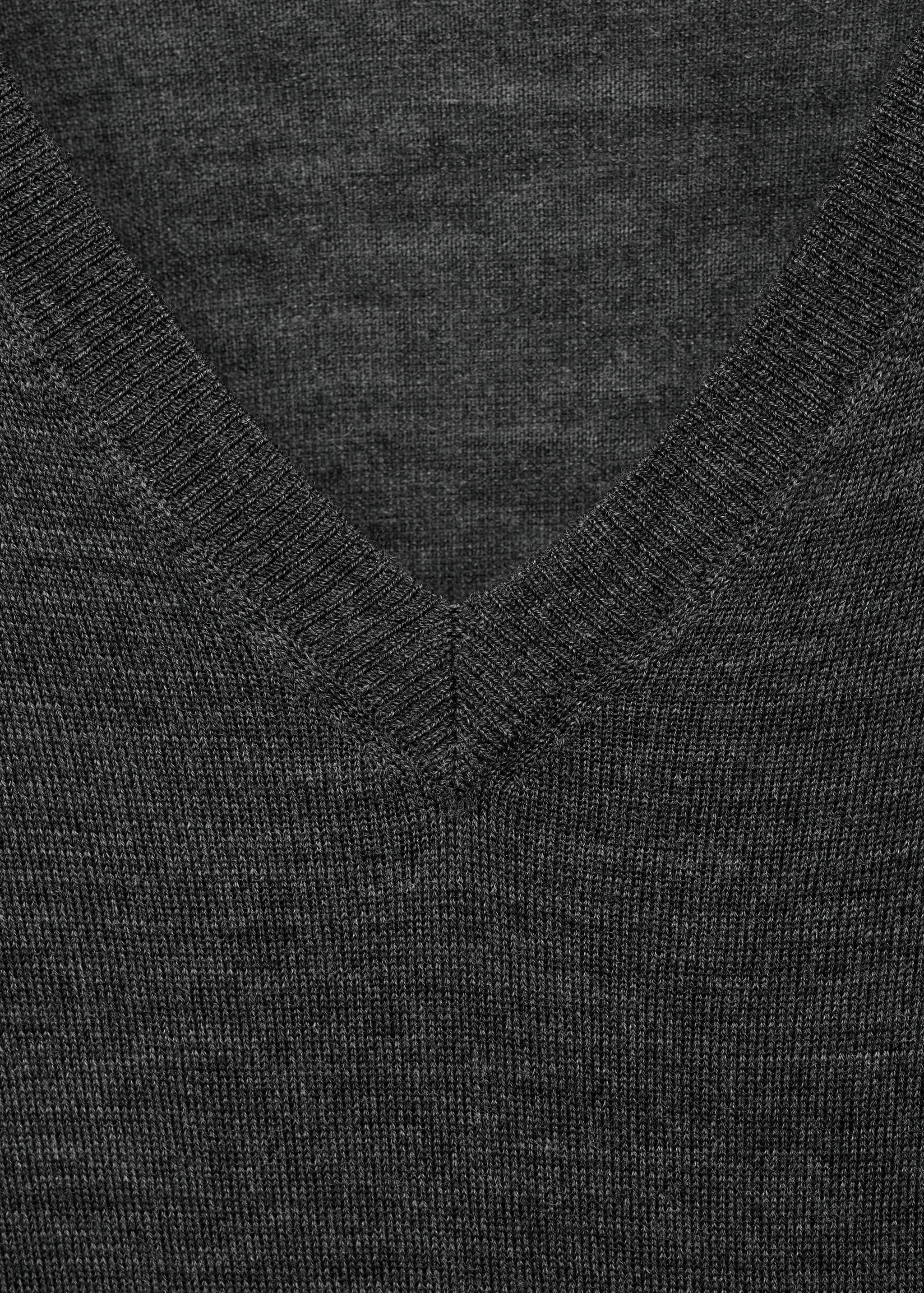 V-neck wool sweater - Details of the article 8