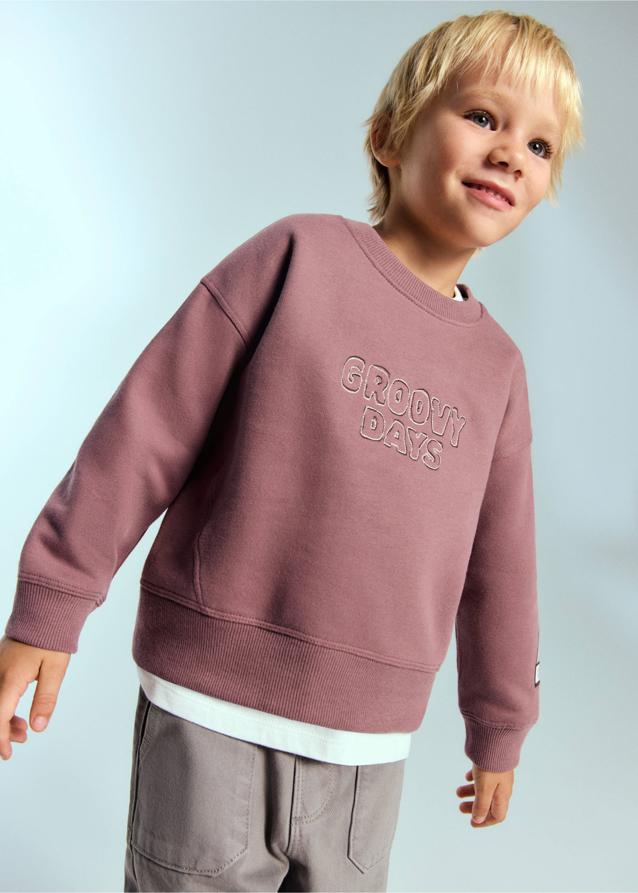 Katoenen sweatshirt met borduursel - Overzichtstekening, Kersenrood. Ref: 17076727-00.
