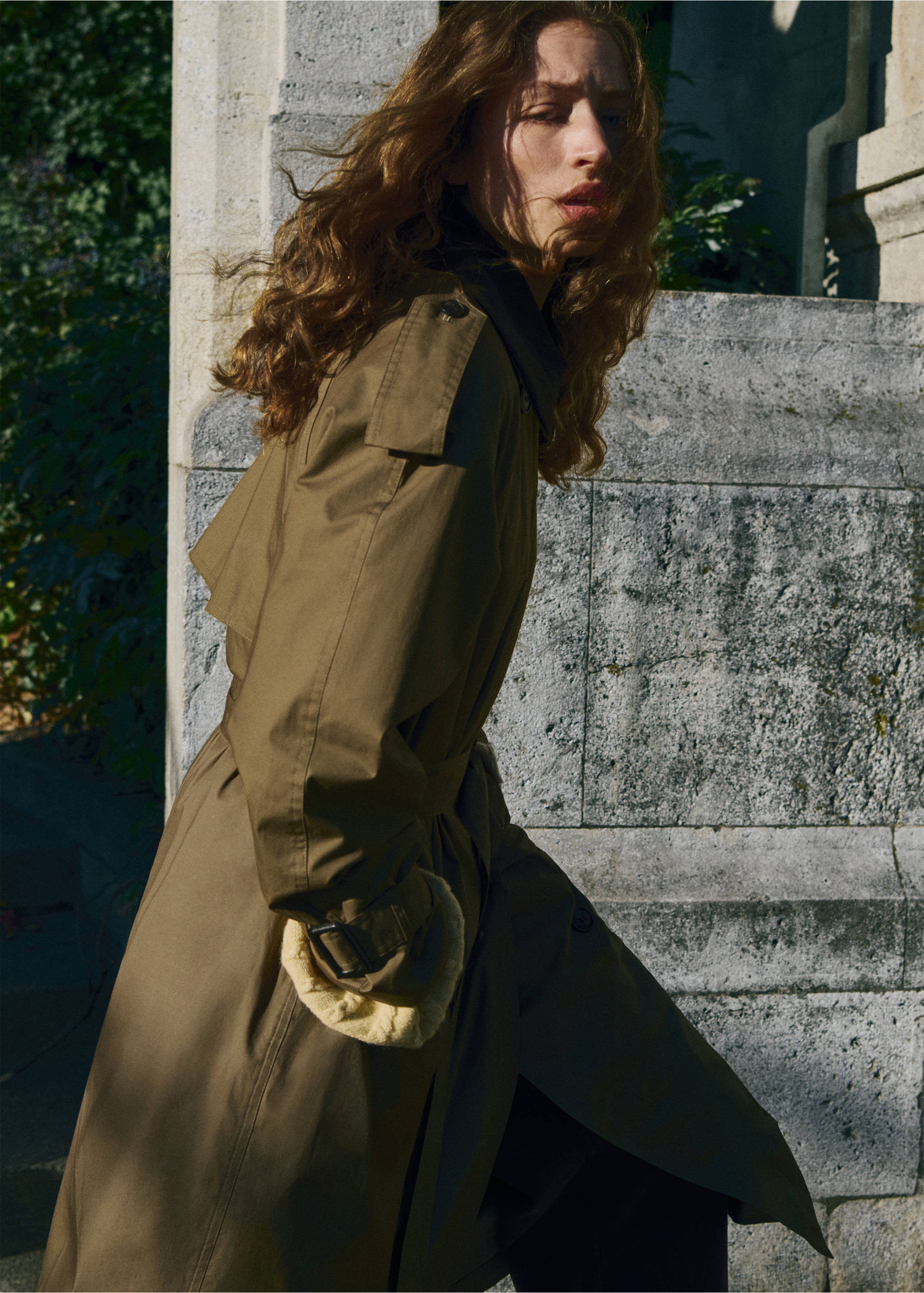 Double-breasted trench coat with corduroy collar - Details of the article 2, Khaki. Ref: 17077125-00.