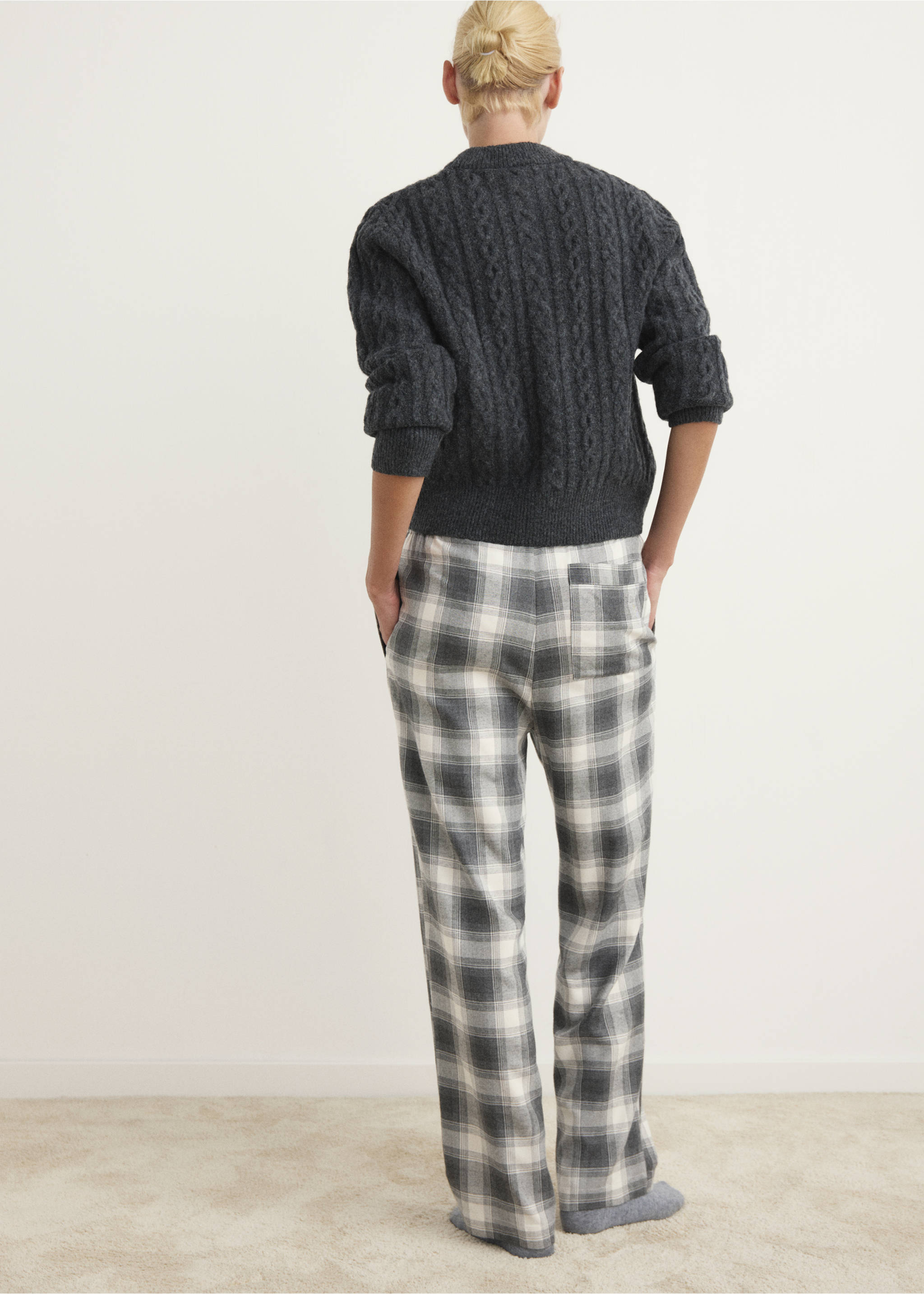 Karierte Flanellhose - Rückseite des Artikels, Grau. Ref: 17077128-00.