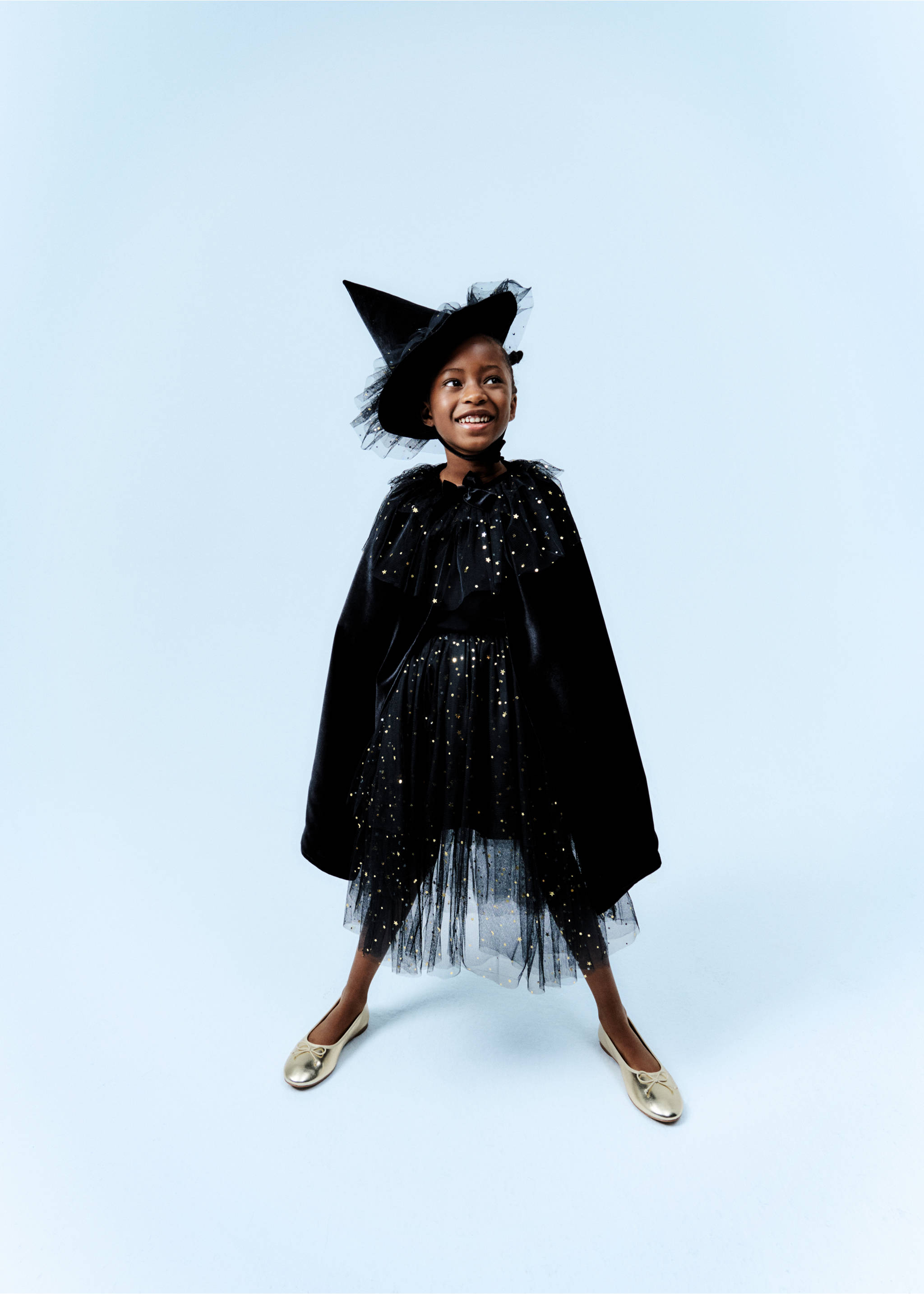Witch hat with tulle stars - Details of the article 6, Black. Ref: 17077132-00.