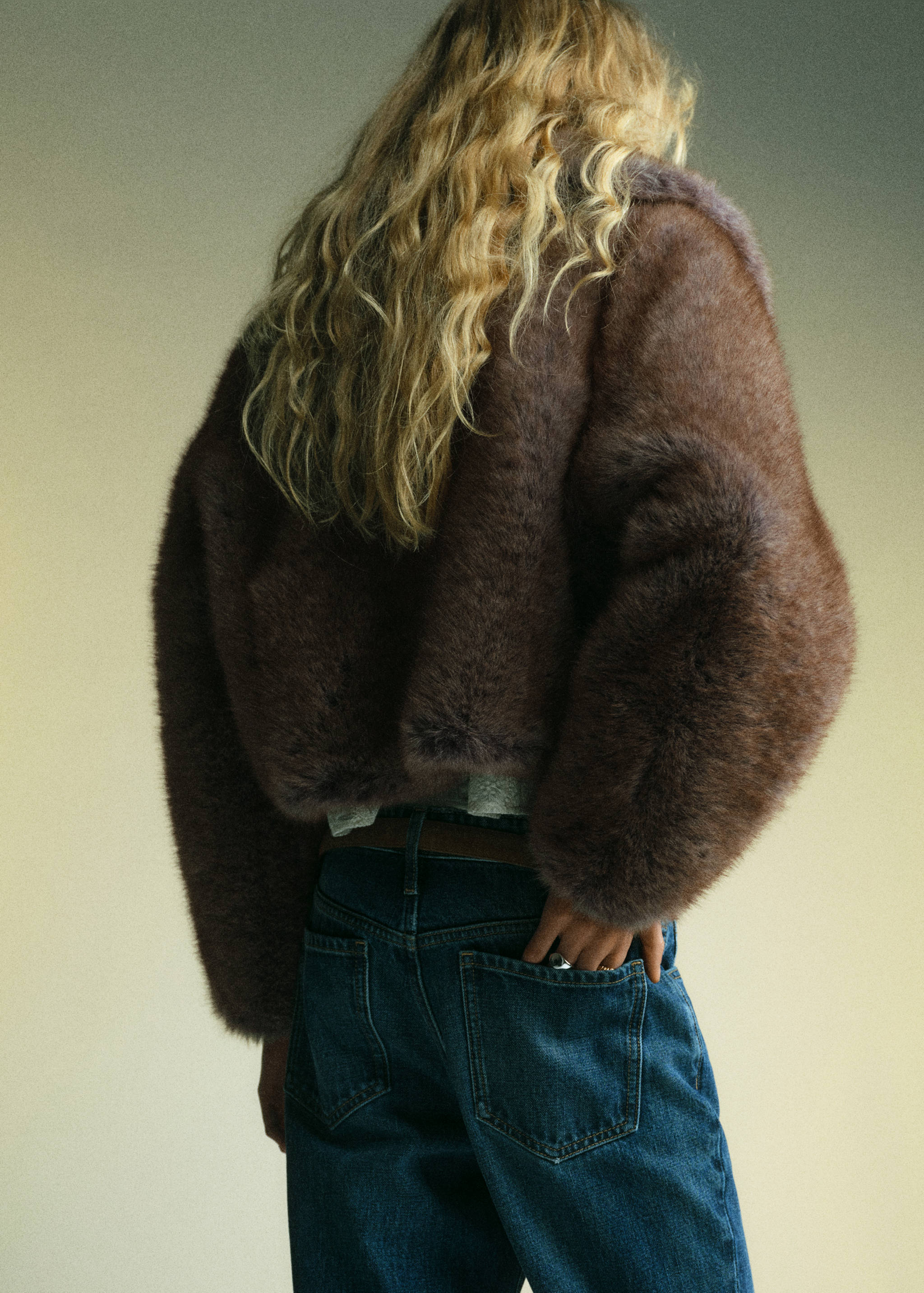 Faux-fur cropped jacket - Reverse of the article