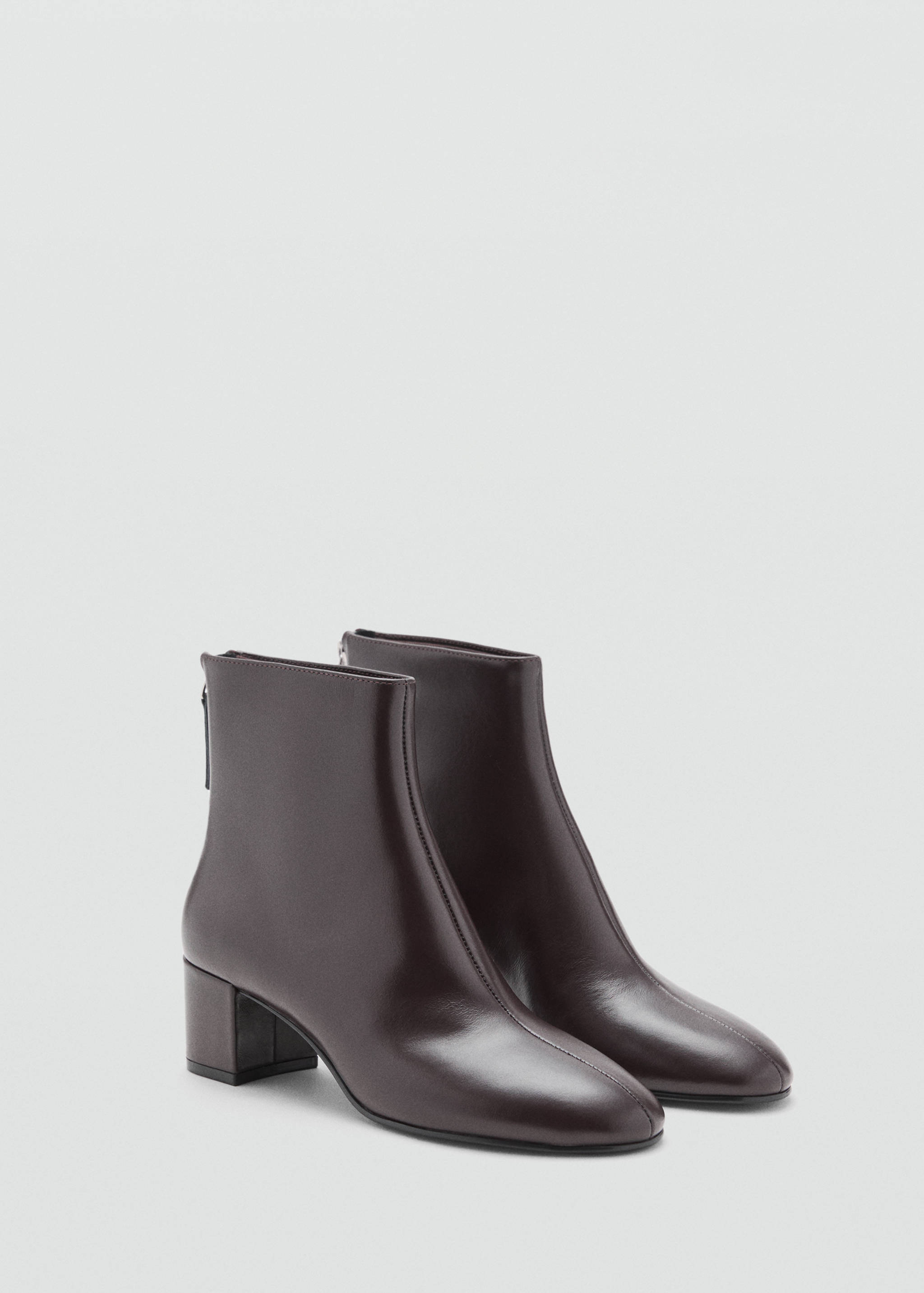 Leather ankle boots with block heel - Medium plane