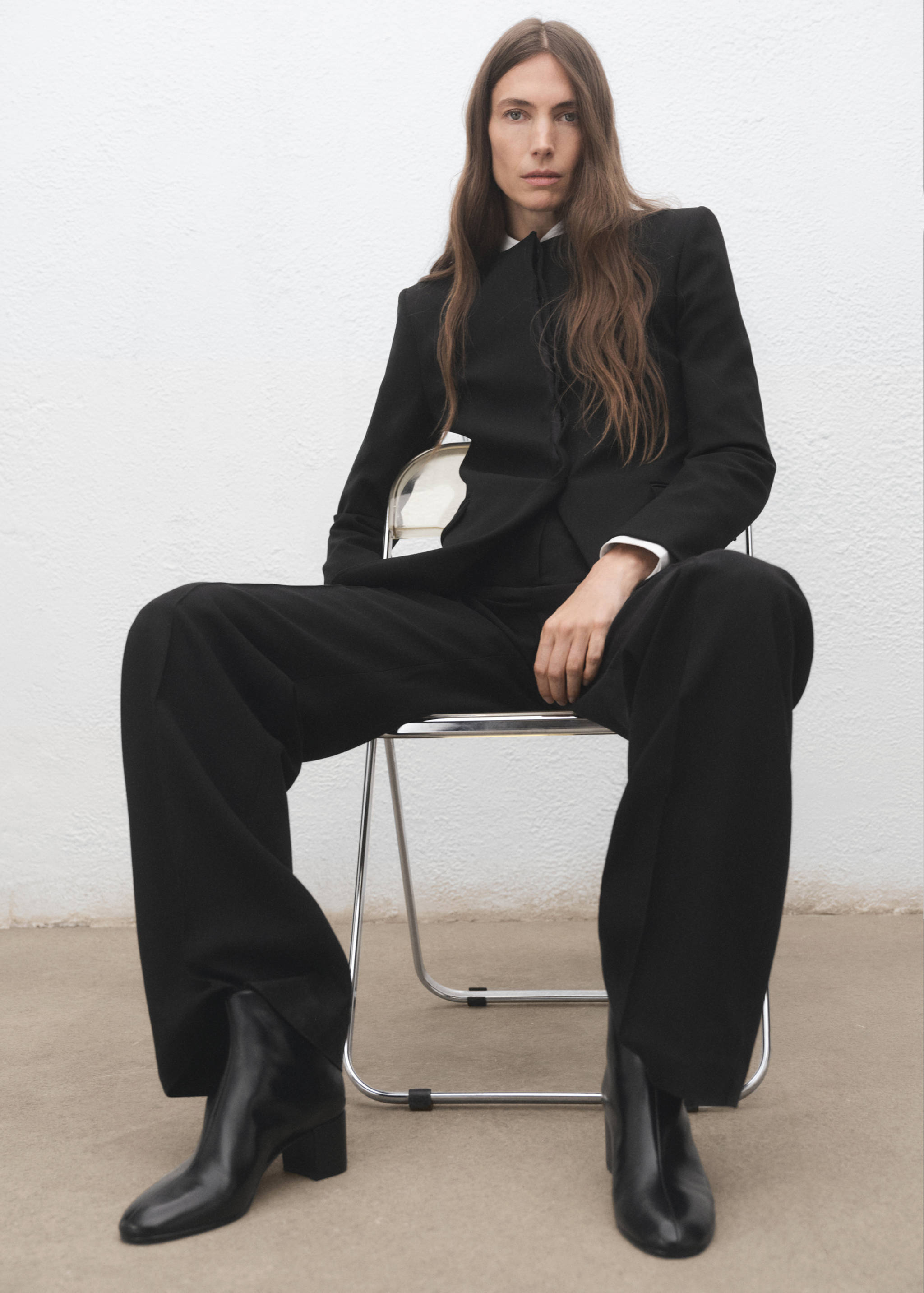 Leather ankle boots with block heel - General plane