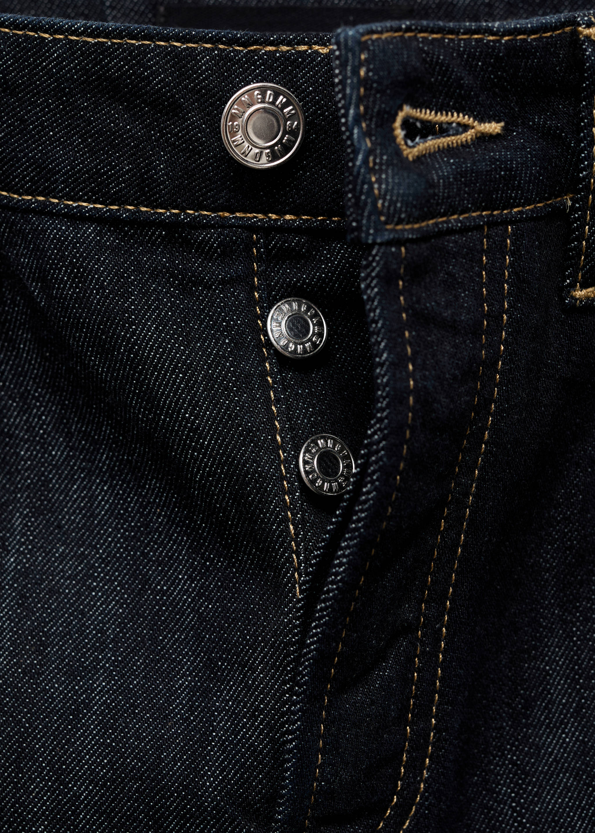 Jean large à boutons - Détail de l'article 8