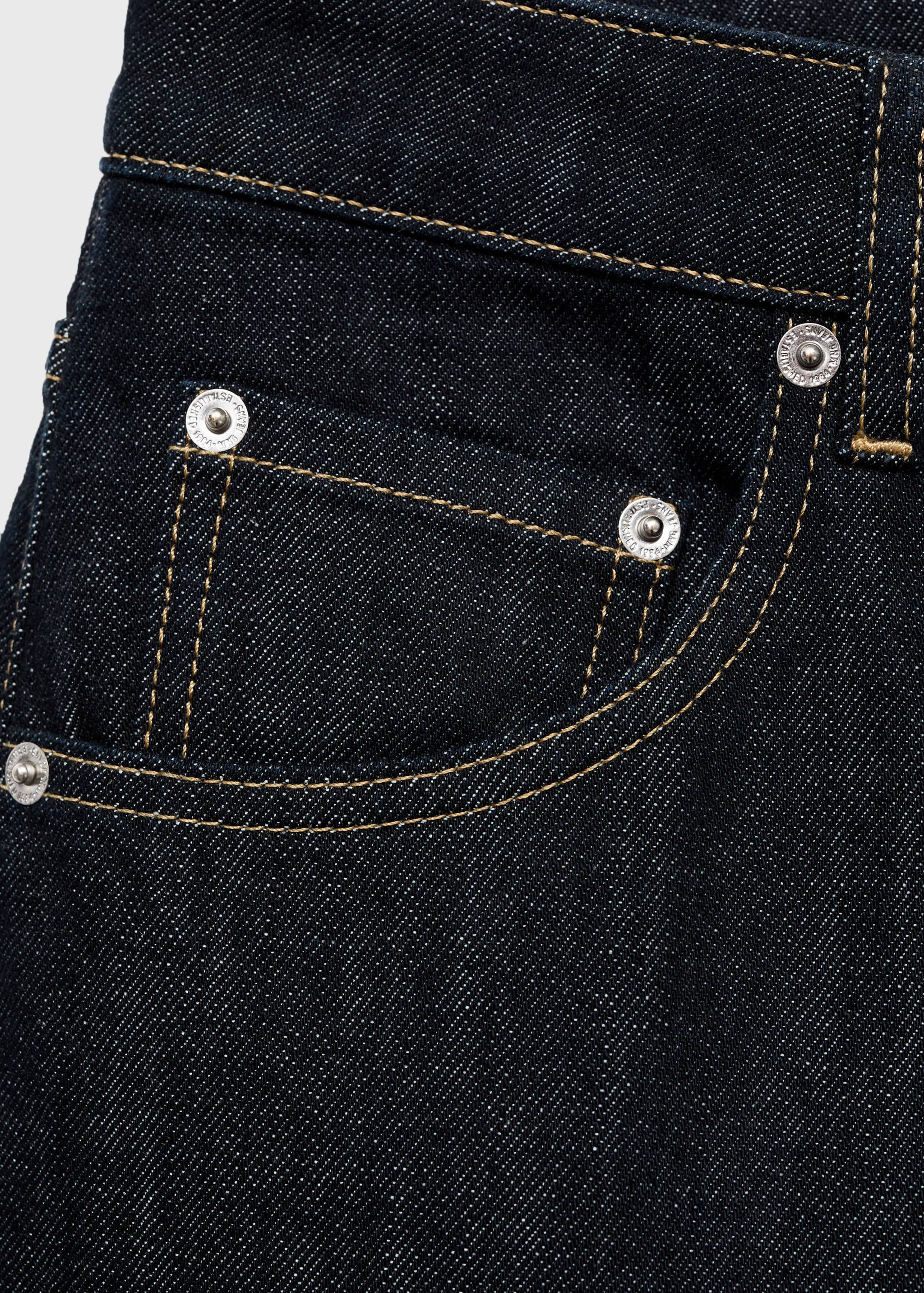 Jean large à boutons - Détail de l'article 0