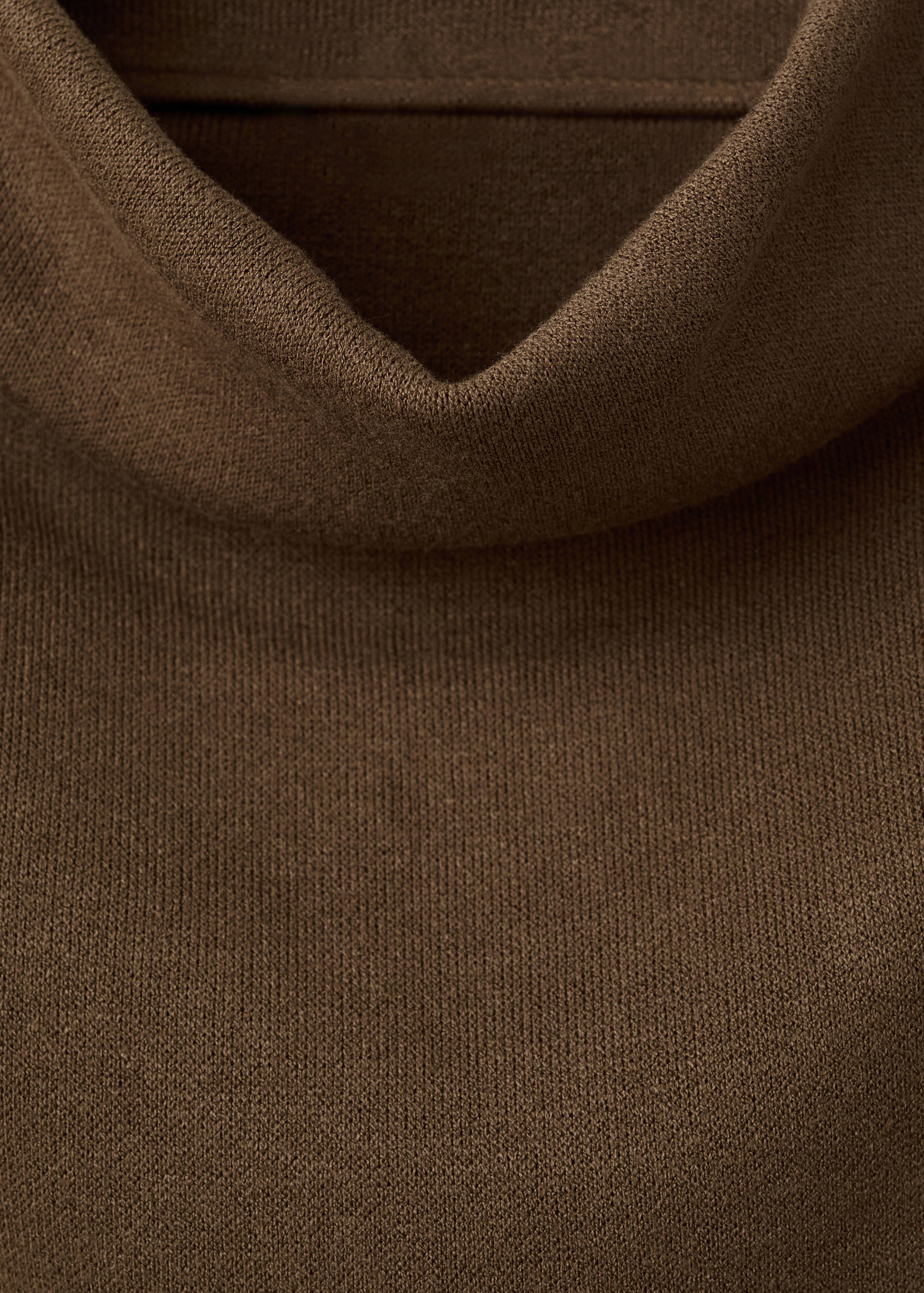 Top s řasením na výstřihu - Detail zboží 8