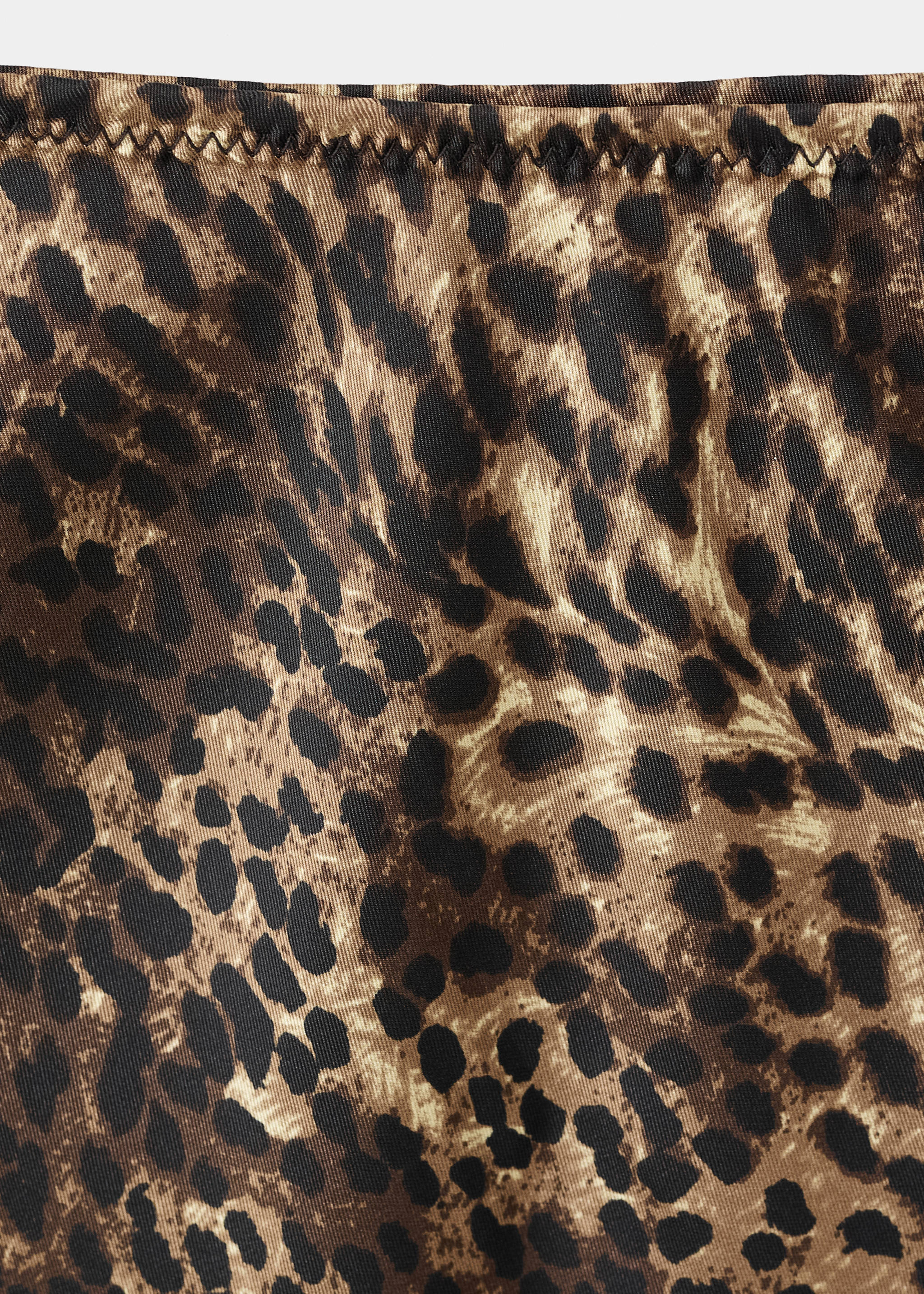 Satinierter Rock mit Leo-Print - Detail des Artikels 8