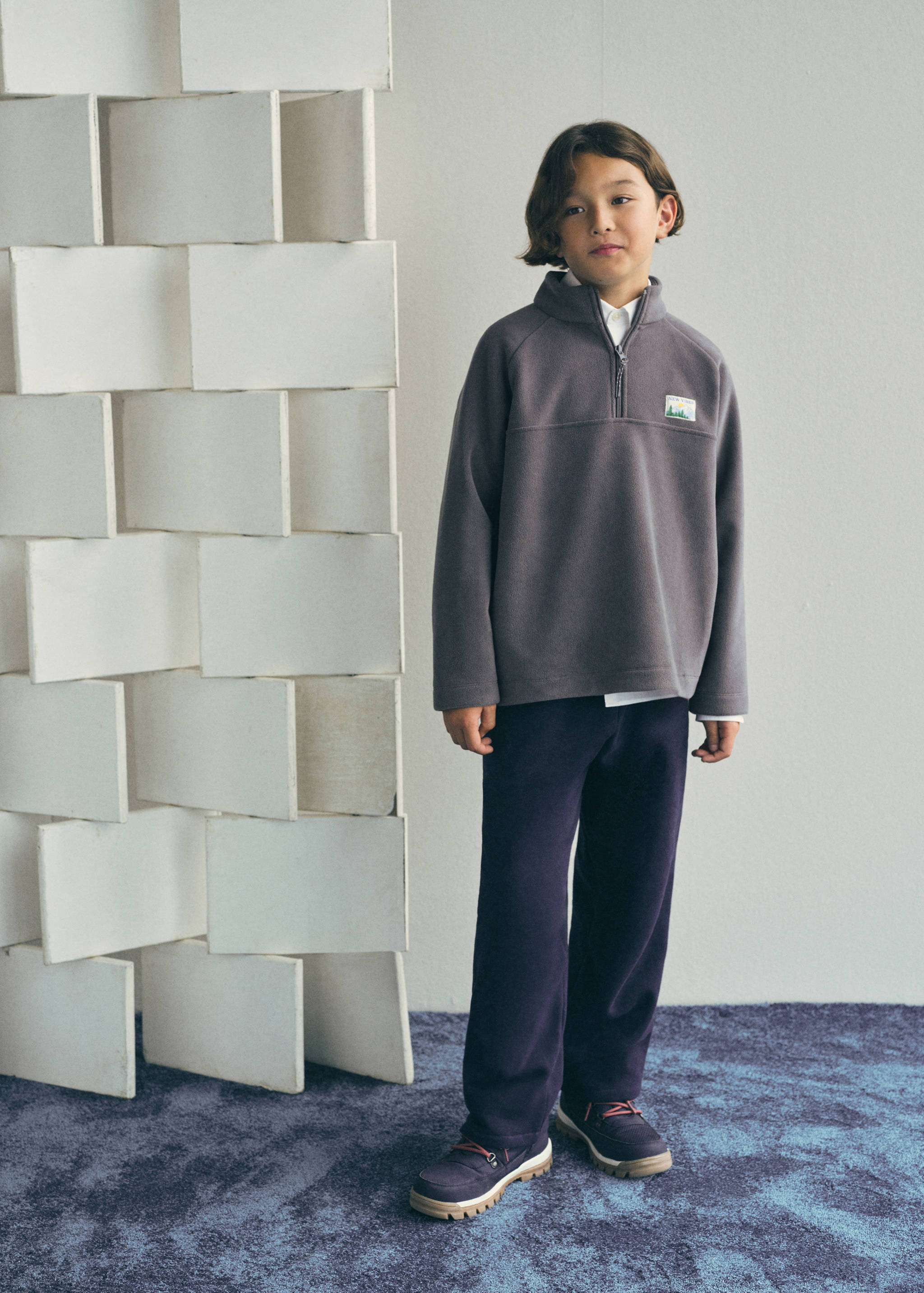 Cotton joggers with elastic waist - Details of the article 3