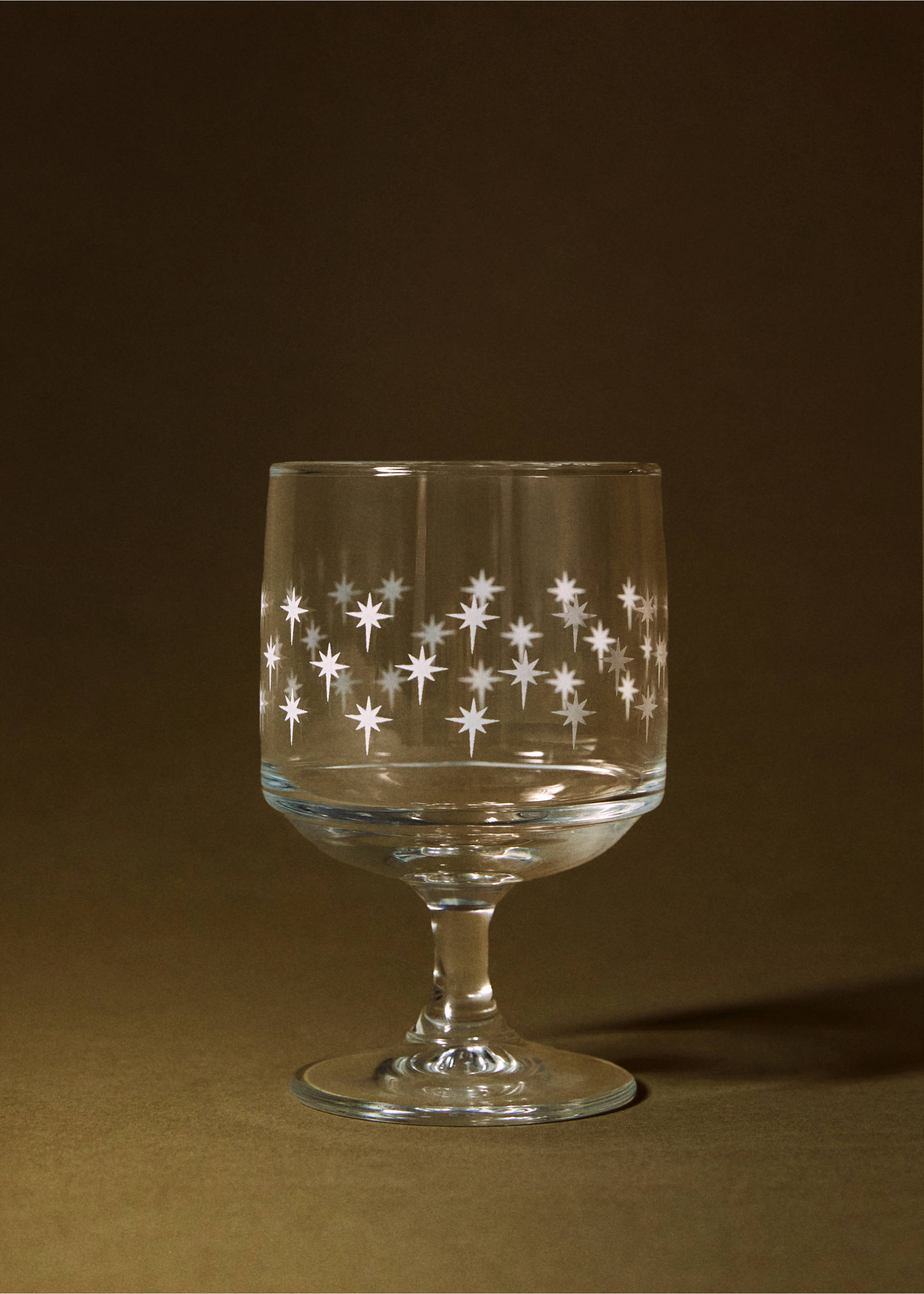 Verre à pied en verre transparent - Plan général, Blanc cassé. Ref: 17077908-00.