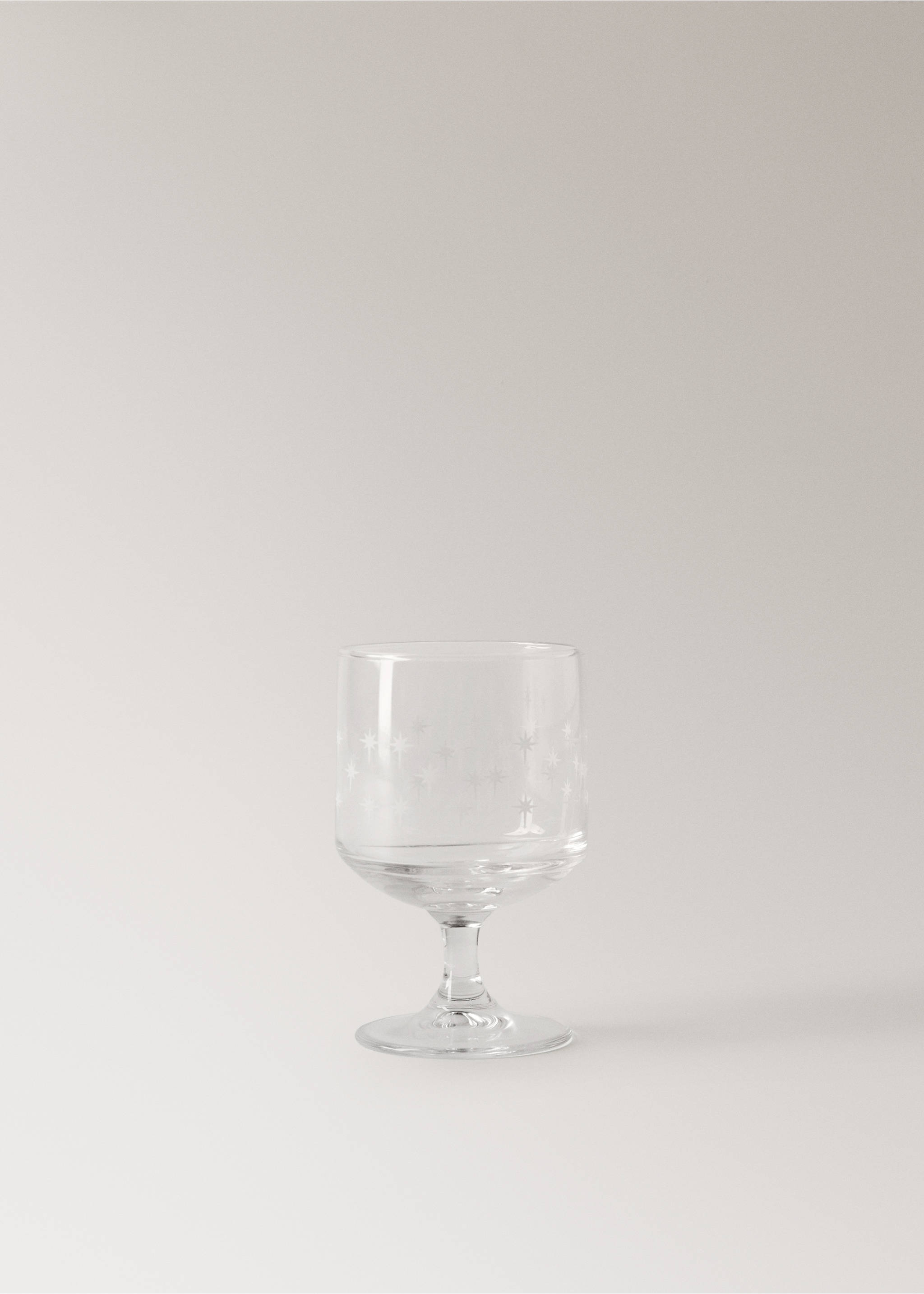 Verre à pied en verre transparent - Article sans modèle, Blanc cassé. Ref: 17077908-00.