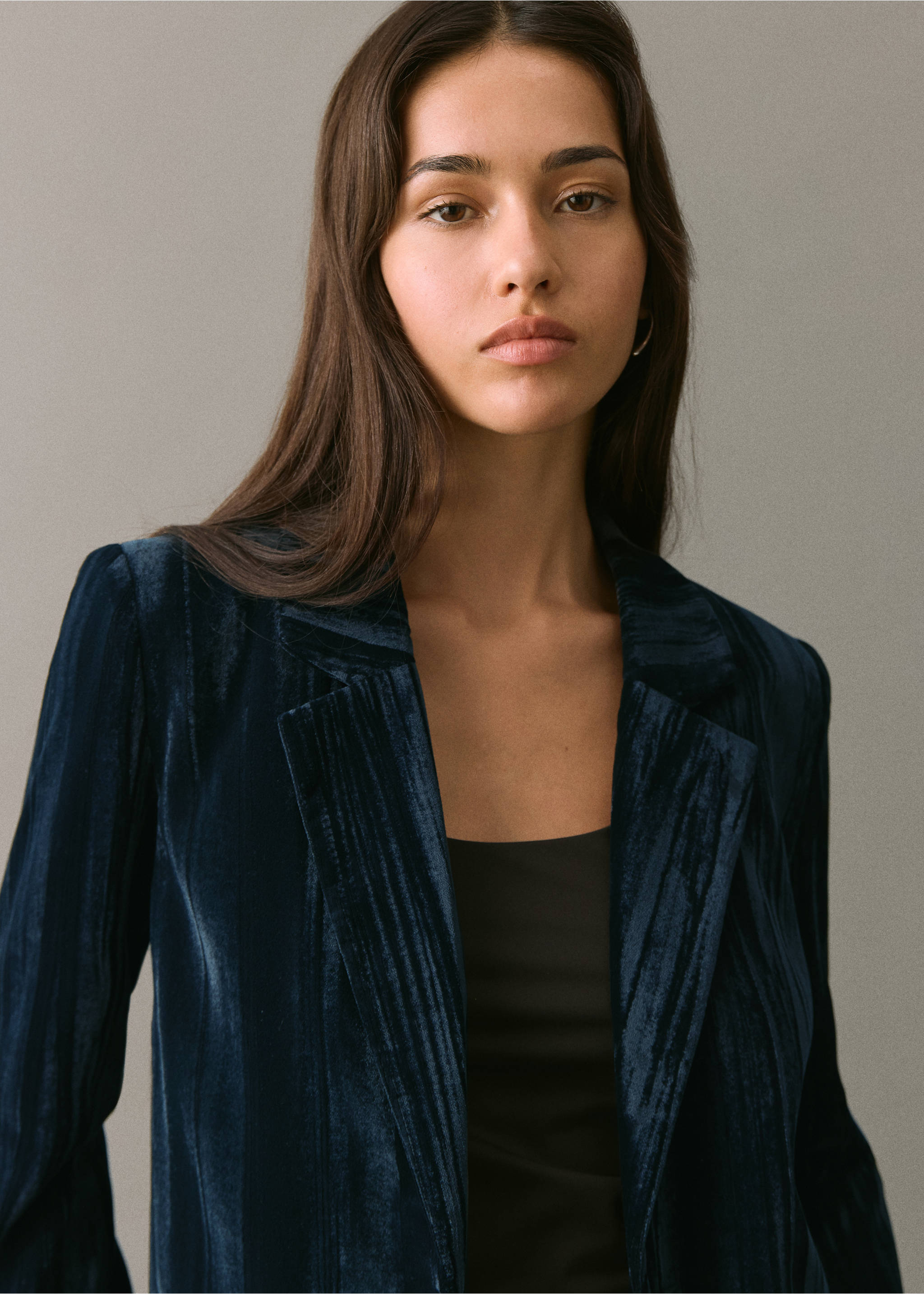 Velvet jacket - Details of the article 1, Navy. Ref: 17078274-00.