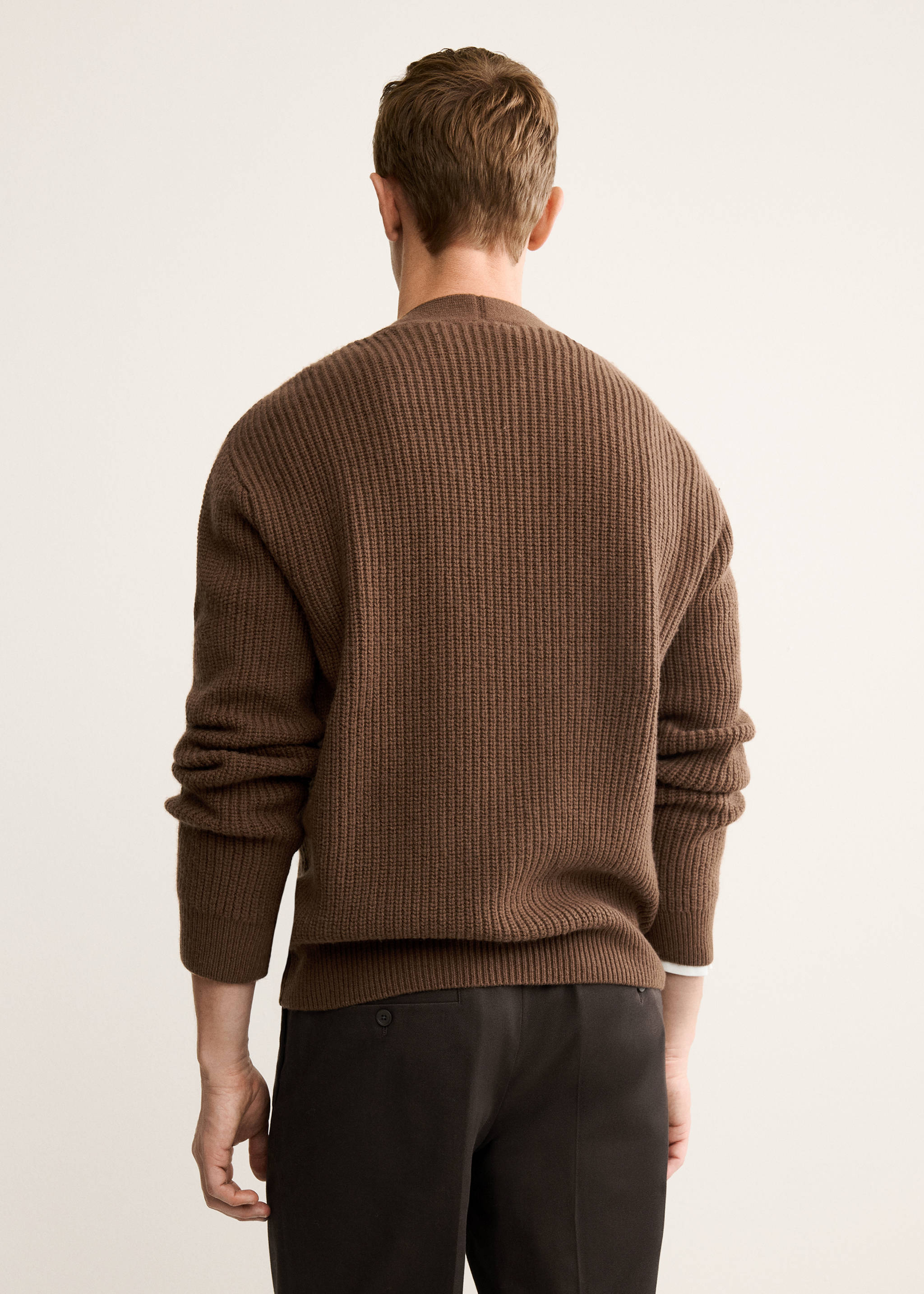 Geknöpfter Cardigan aus 100 % Wolle - Rückseite des Artikels