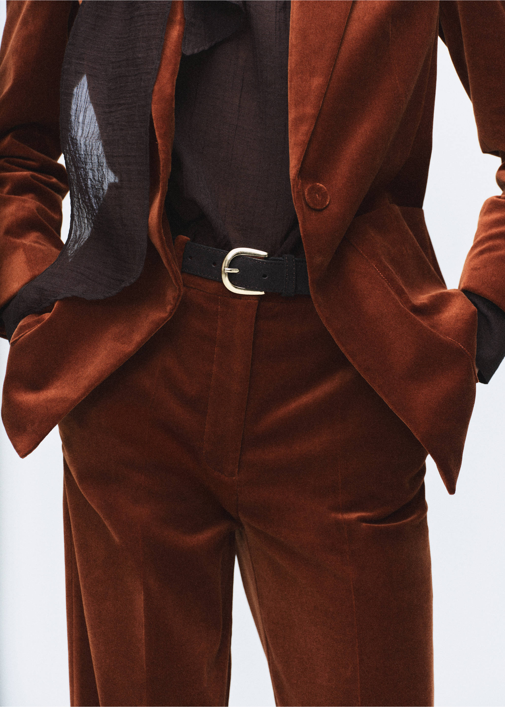 Velvet suit trousers - Details of the article 3, Burnt Orange. Ref: 17078285-00.