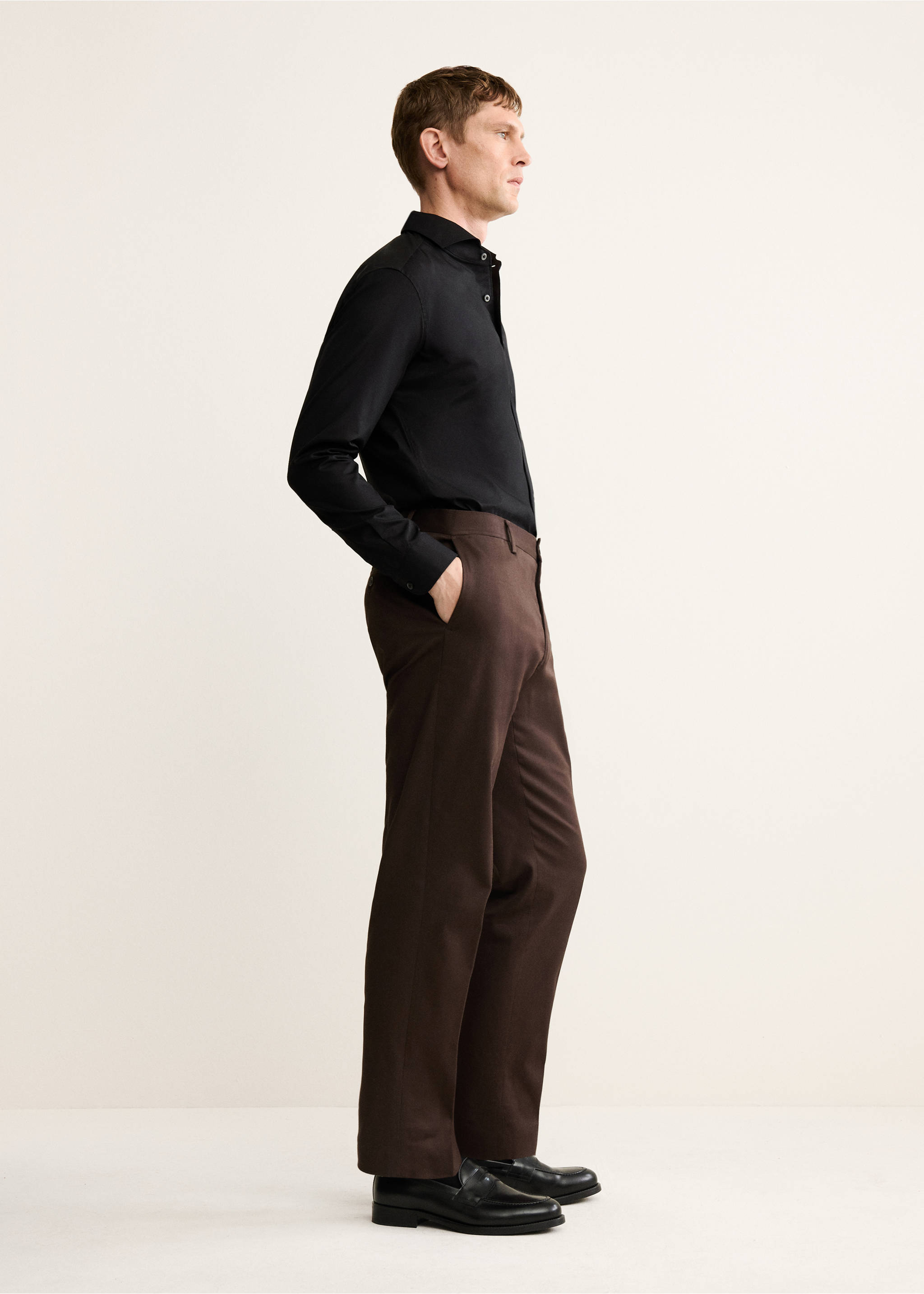 Chemise regular-fit 100 % coton - Détail de l'article 2, Noir. Ref: 17078288-00.