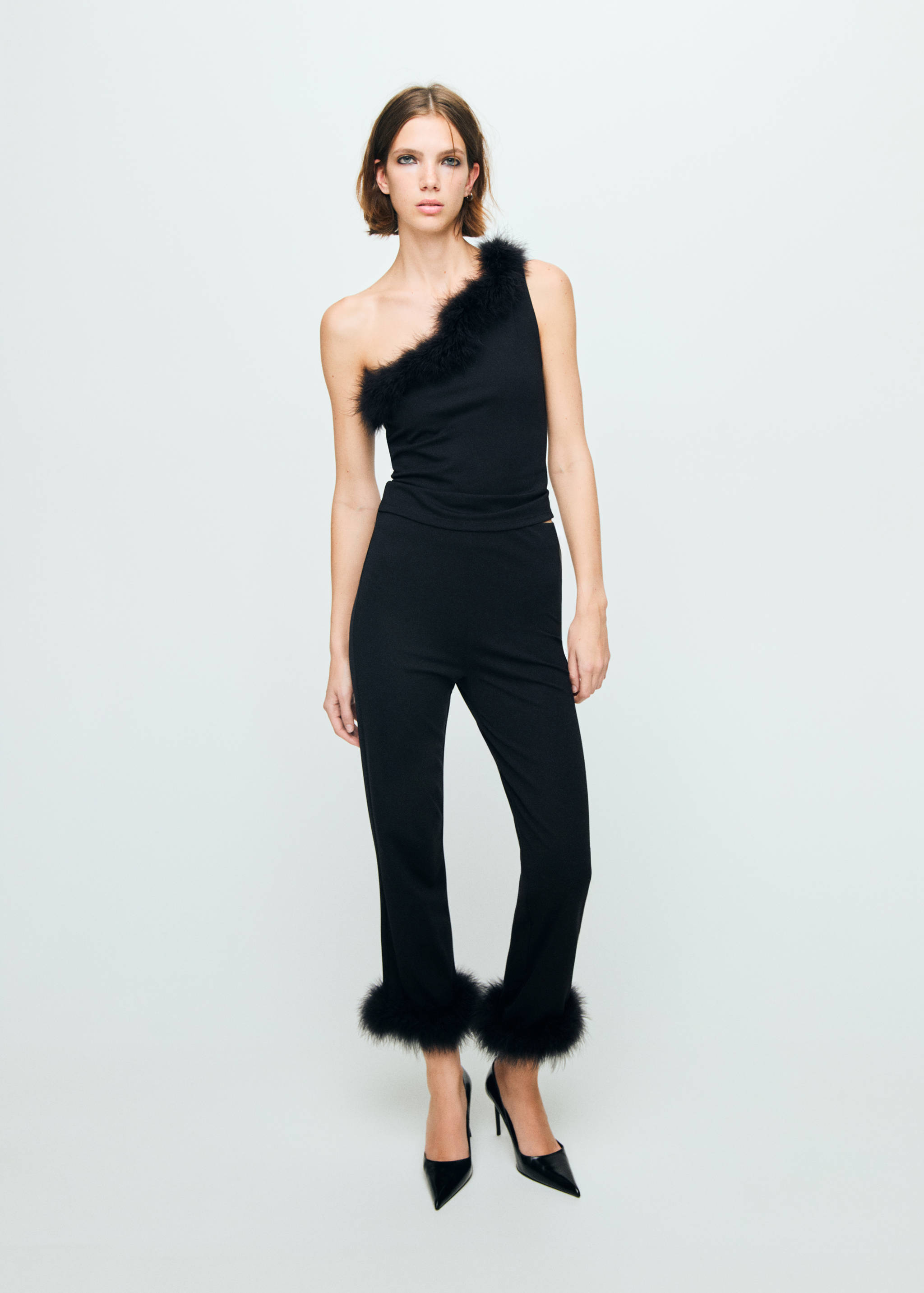 Fine-knit feather capri trousers - General plane