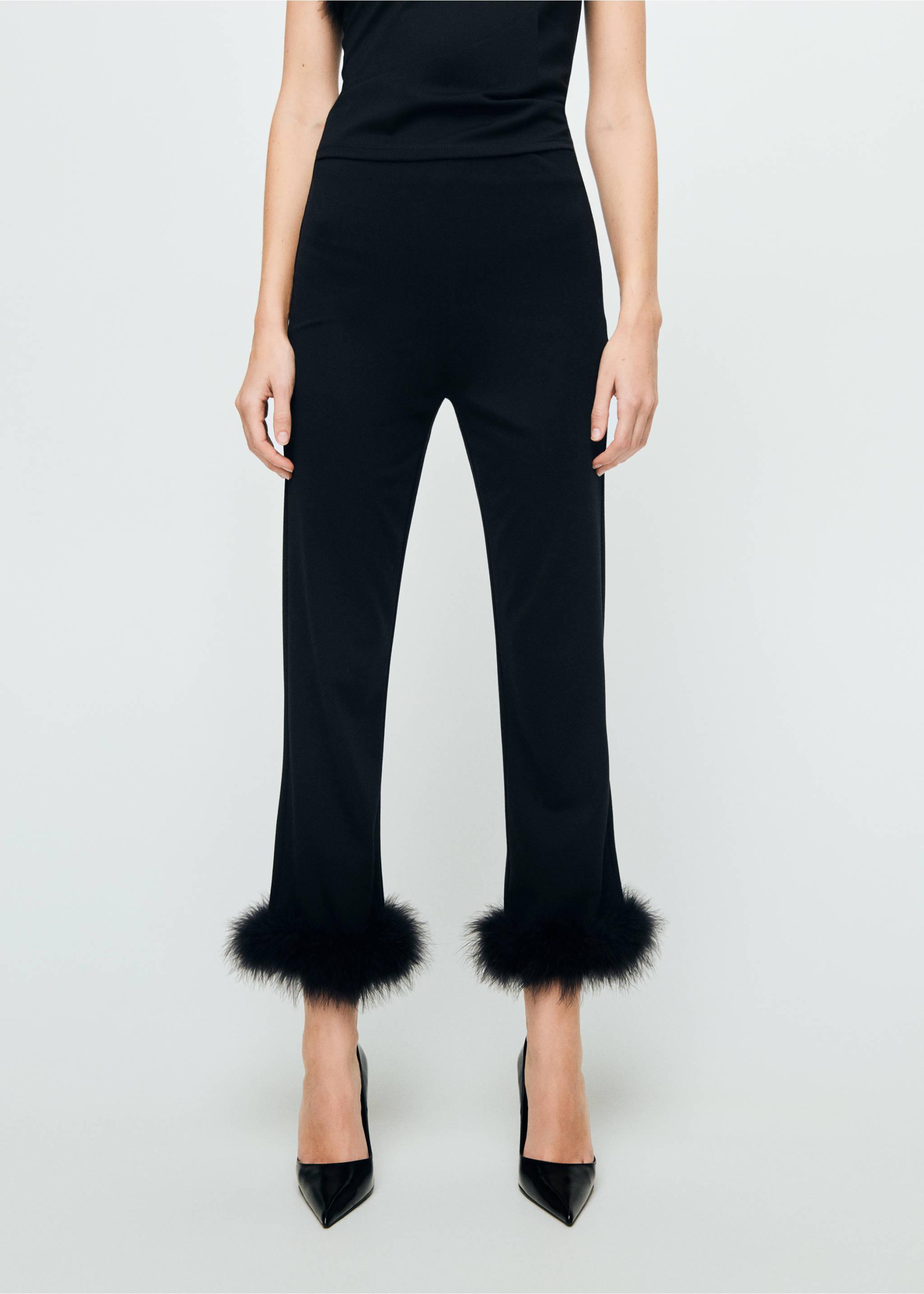 Fine-knit feather capri trousers - Medium plane, Black. Ref: 17079108-00.