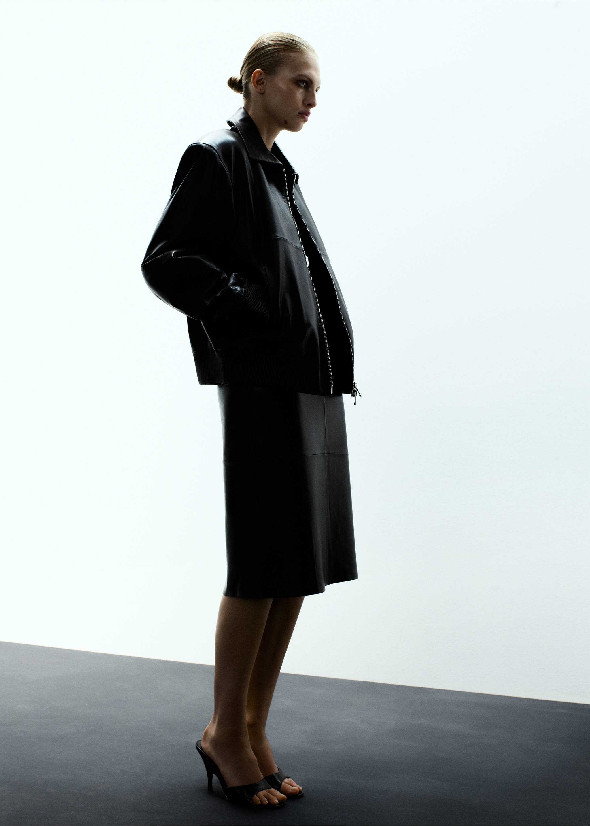 Leather bomber jacket - General plane, Black. Ref: 17079116-00.