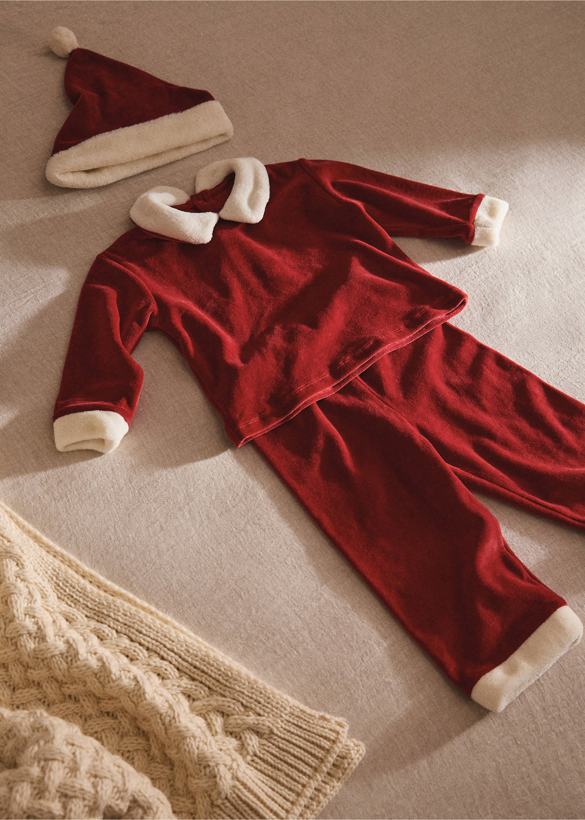 Pyjama de Noël en velours de coton pour enfants - Plan général, Rouge. Ref: 17079121-00.