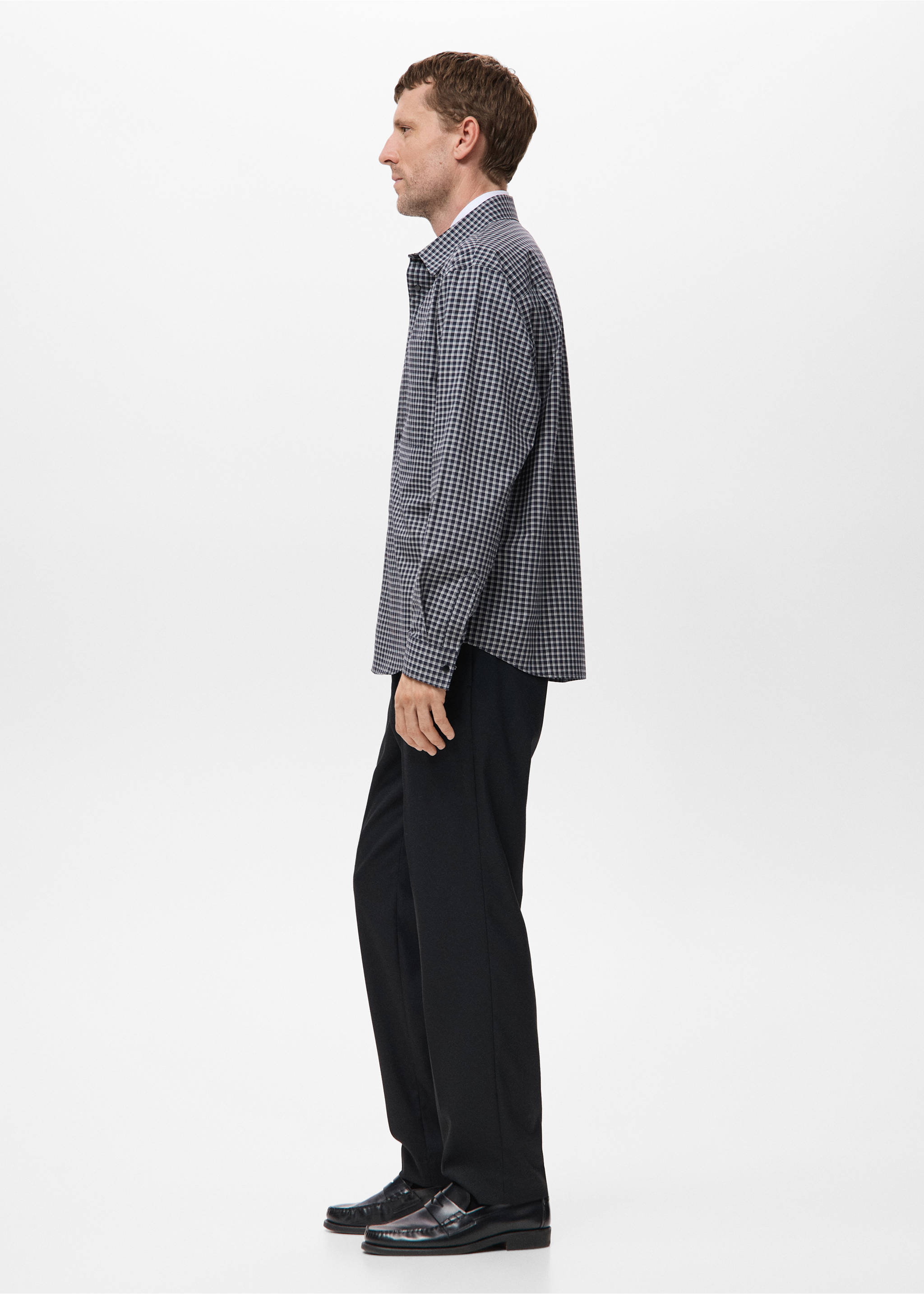 Black and white gingham check shirt with long sleeves and a classic collar., Black. Ref: 17079207-00.