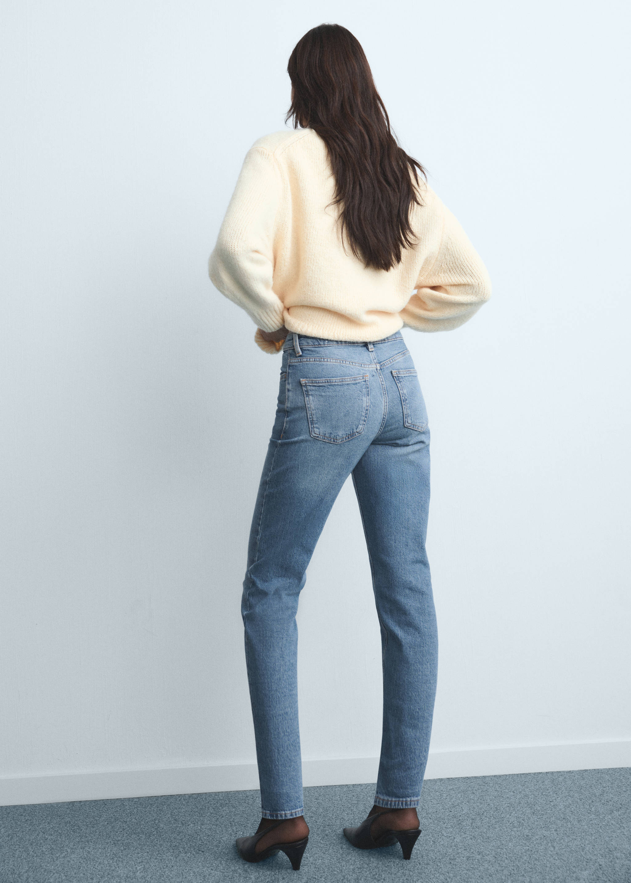 Jeans Newmom confort tiro alto - Reverso del artículo