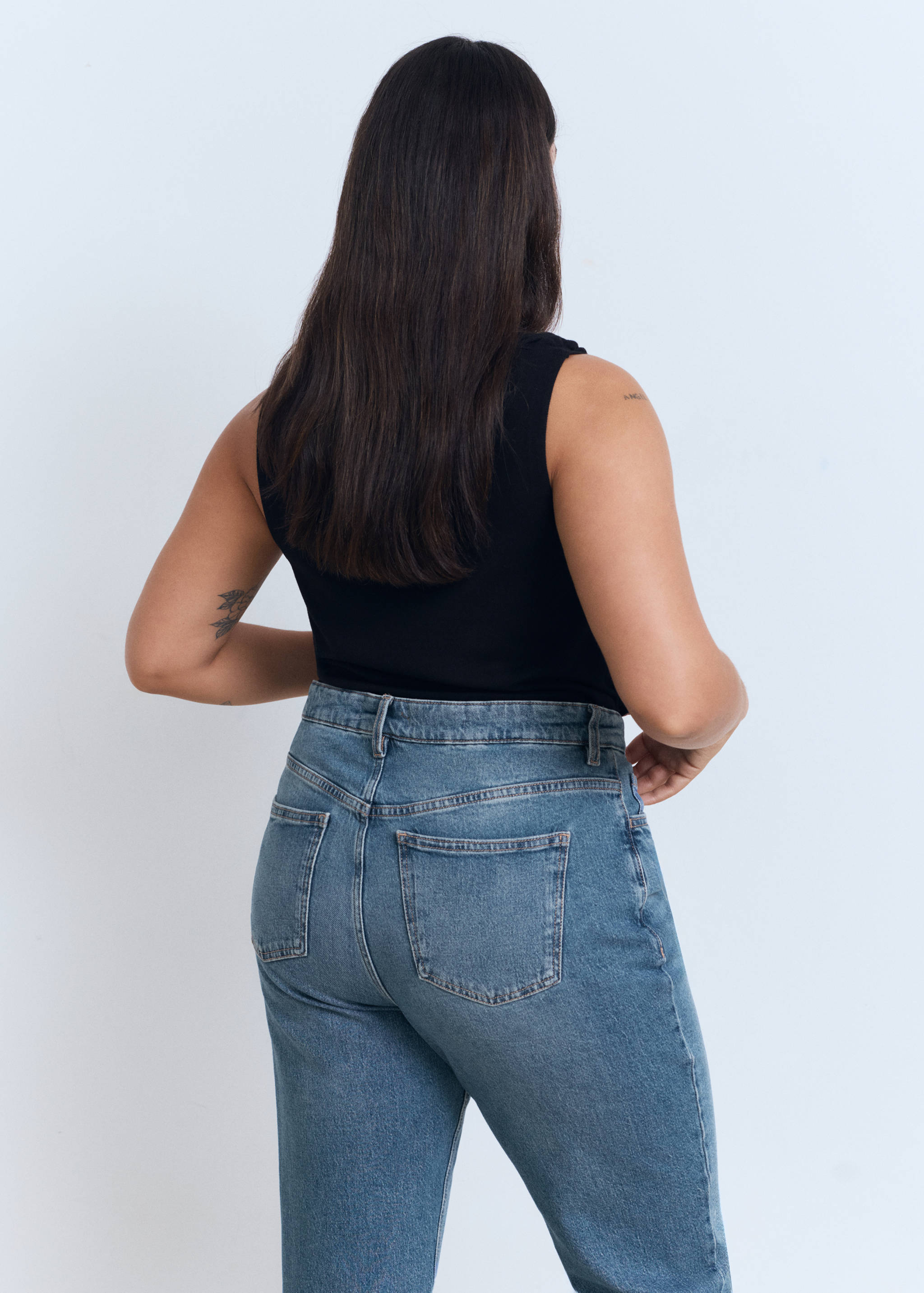 Jeans Newmom confort tiro alto - Detalle del artículo 4