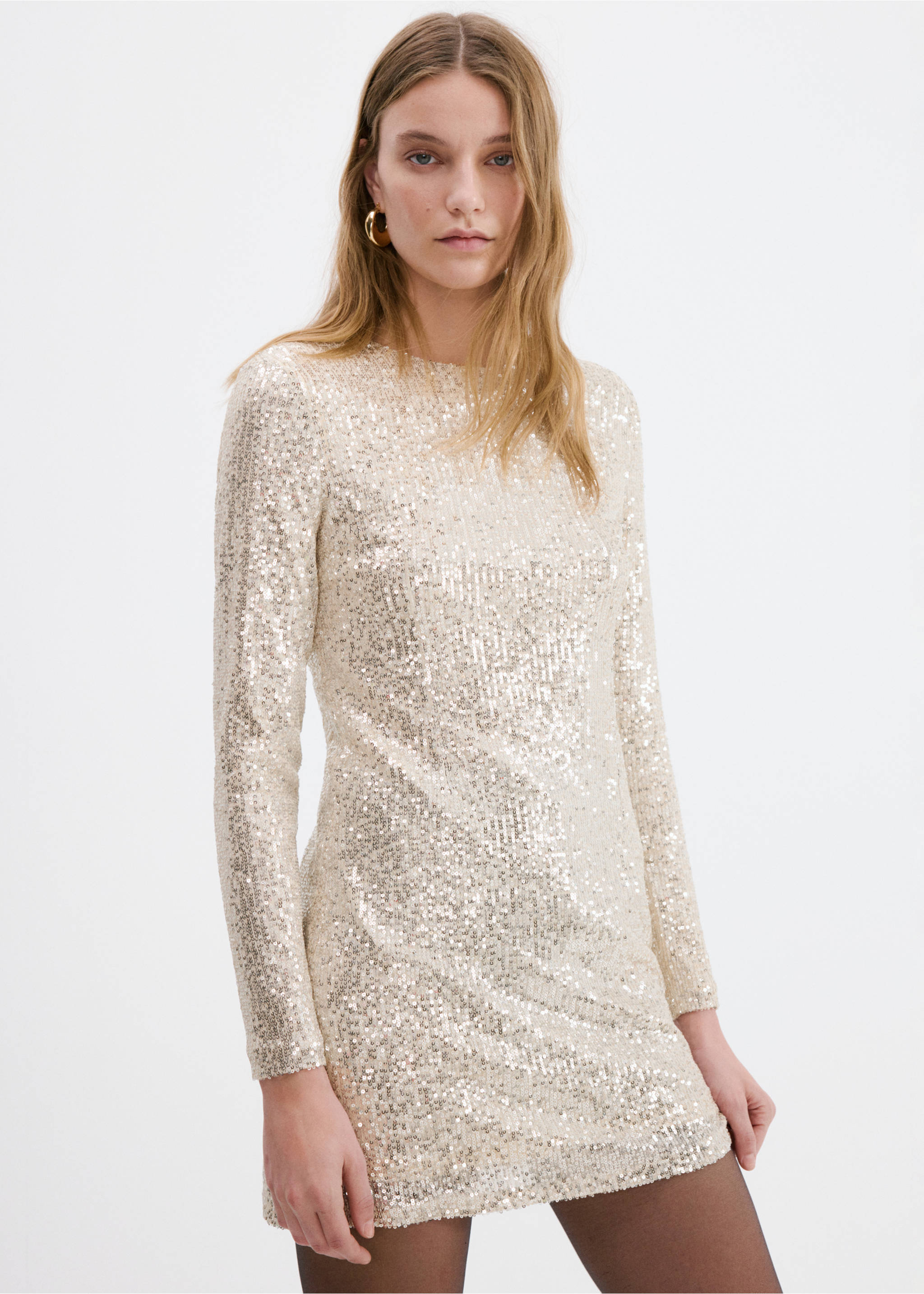 Short sequin dress with long sleeves in metallic champagne, Ivory White. Ref: 17079805-00.