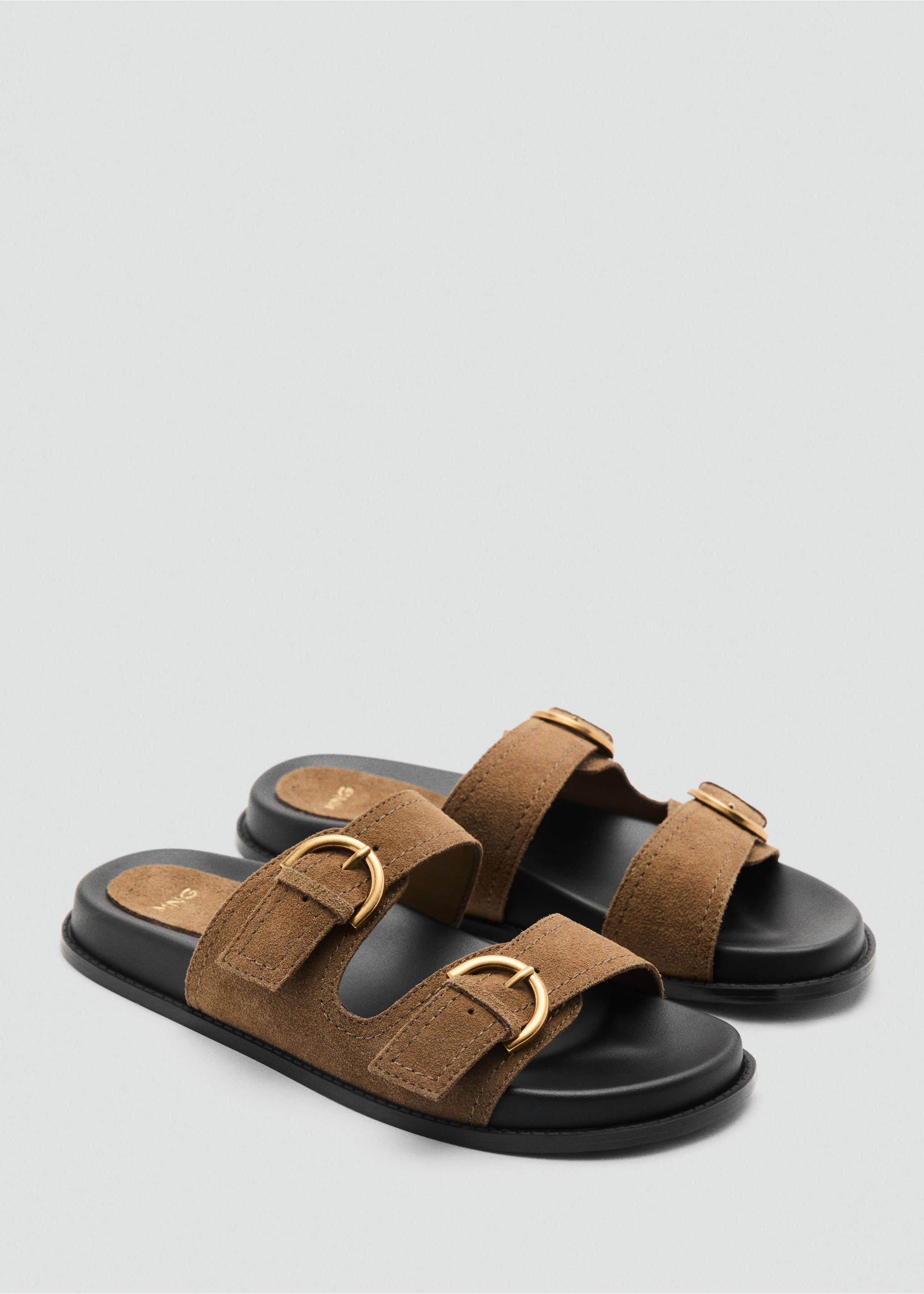 Flat leather sandals with buckles - Medium plane, Khaki. Ref: 17081119-00.