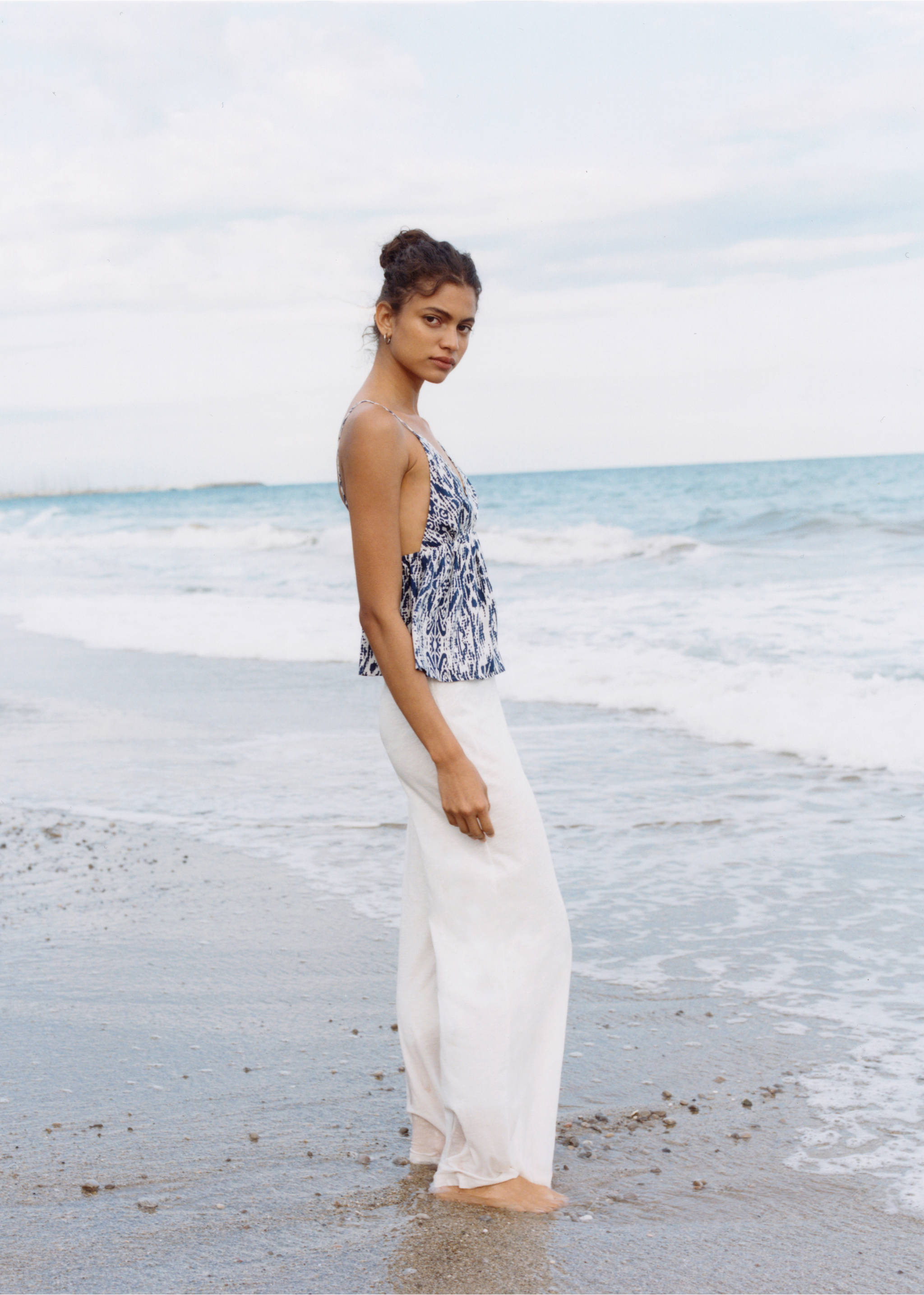 Cotton jogger-style trousers - Details of the article 5, Off White. Ref: 17081145-00.