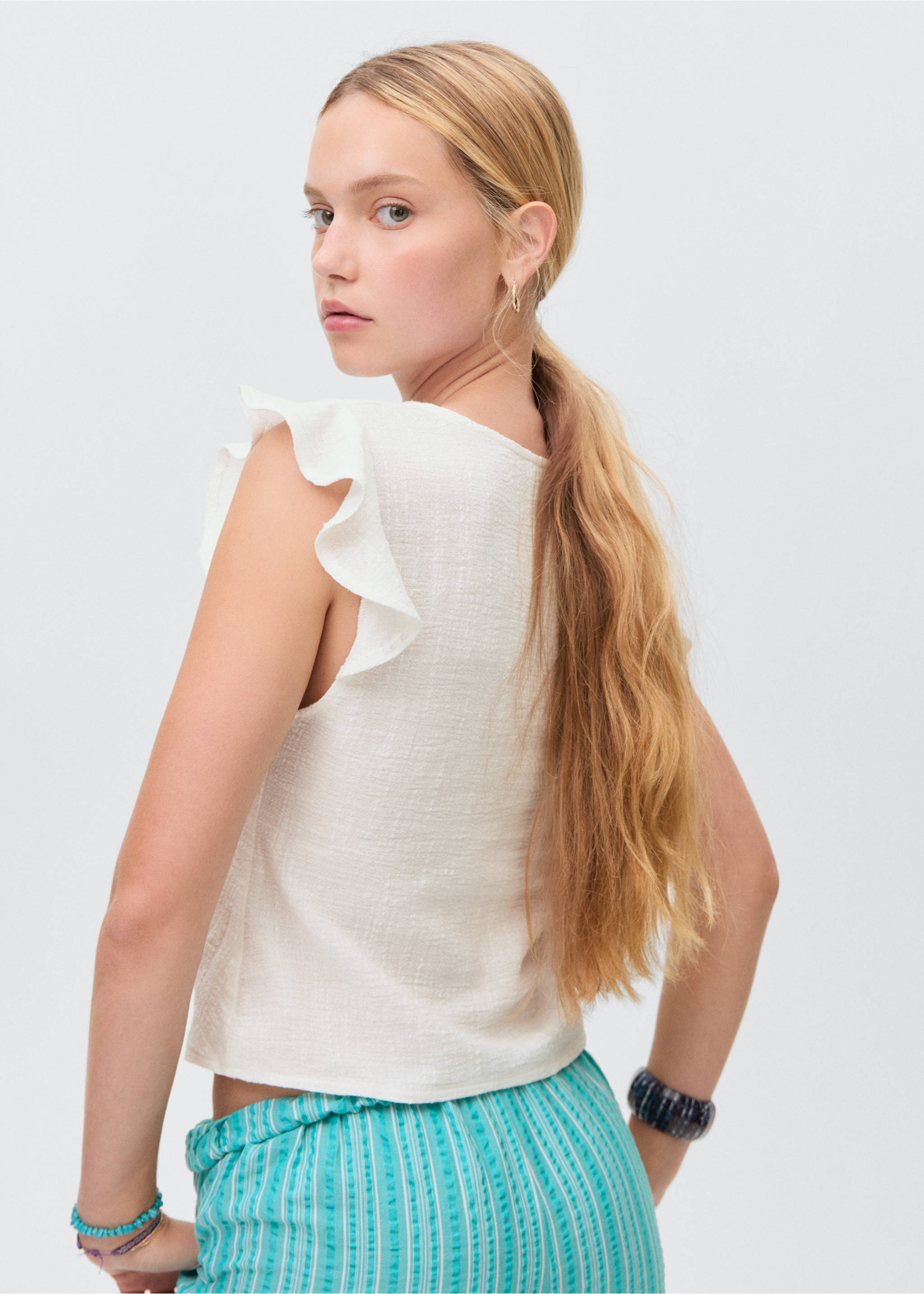 Blouse manches volants - Verso de l’article, Blanc cassé. Ref: 17081147-00.