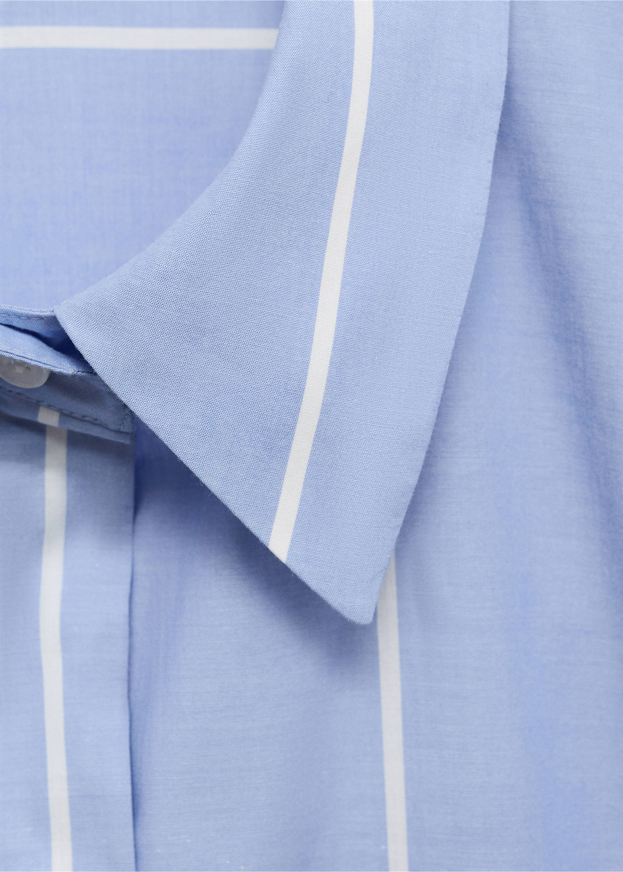 Gestreepte overhemdjurk met knoop - Detail van het artikel 8, Blauw. Ref: 17081151-00.