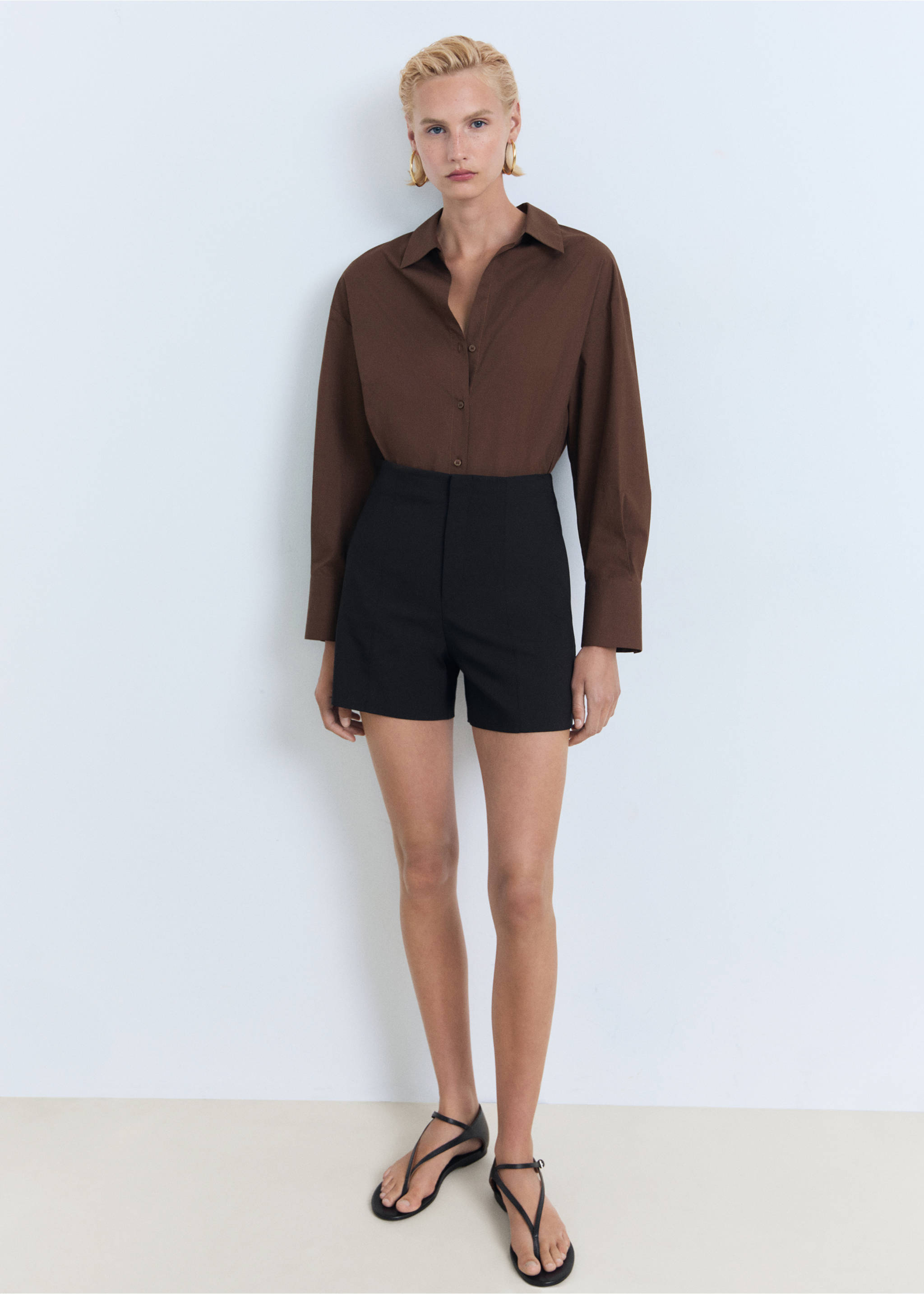 High-waist straight shorts - General plane, Black. Ref: 17081155-00.