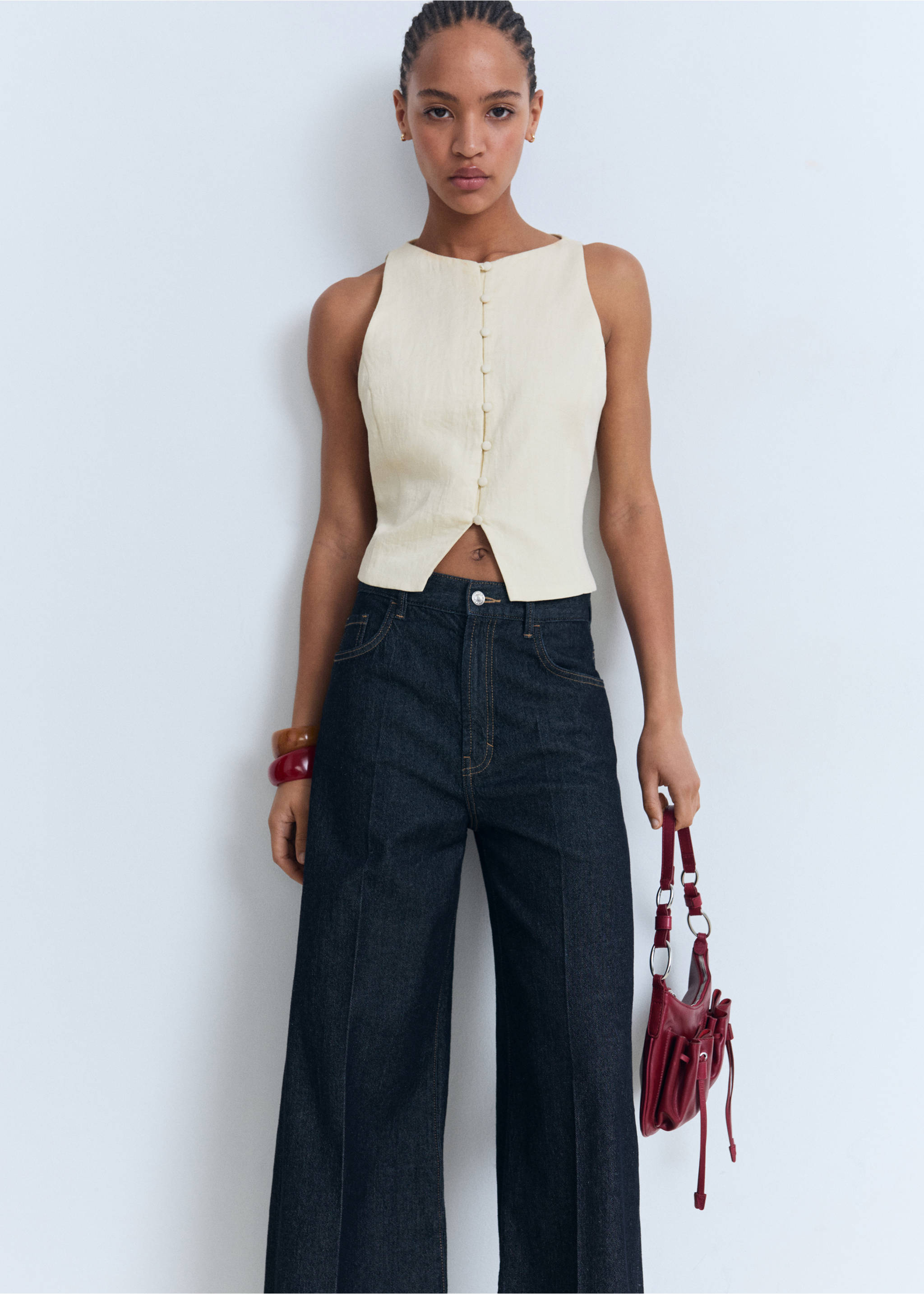 Waistcoat with bow on the back - Details of the article 4, Beige. Ref: 17081169-00.